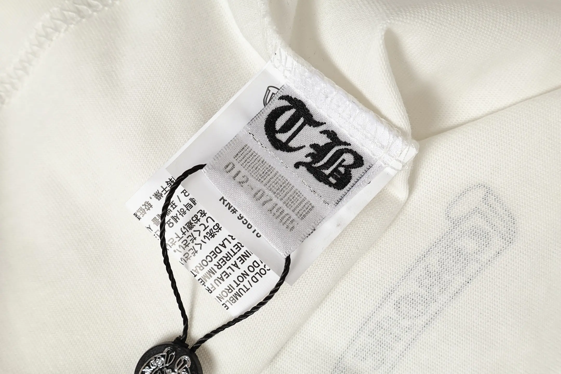 Cross Graphic Pocket T-Shirt D9513965 — view 11