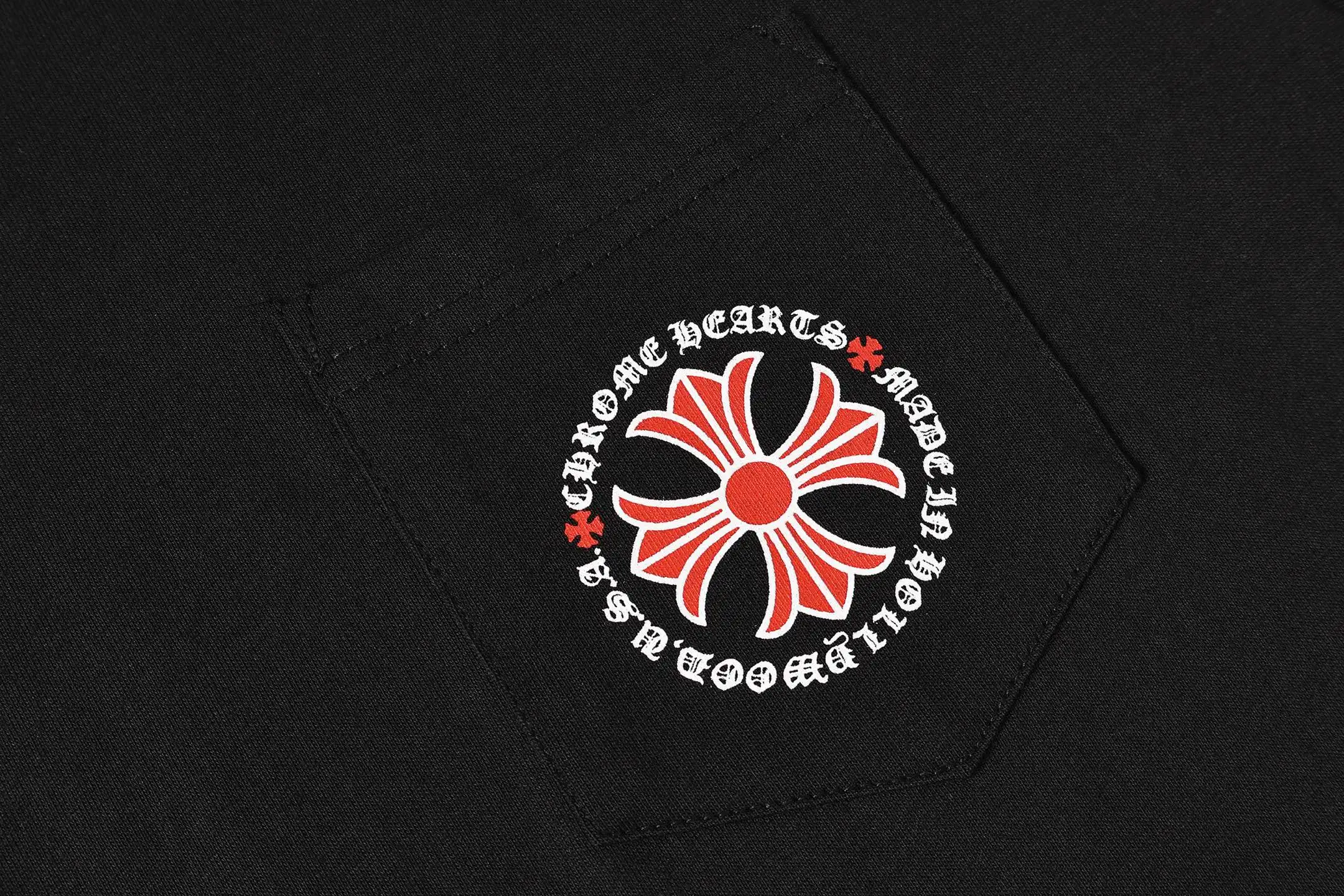 Cross Logo Graphic Pocket T-Shirt D9513964 — view 6