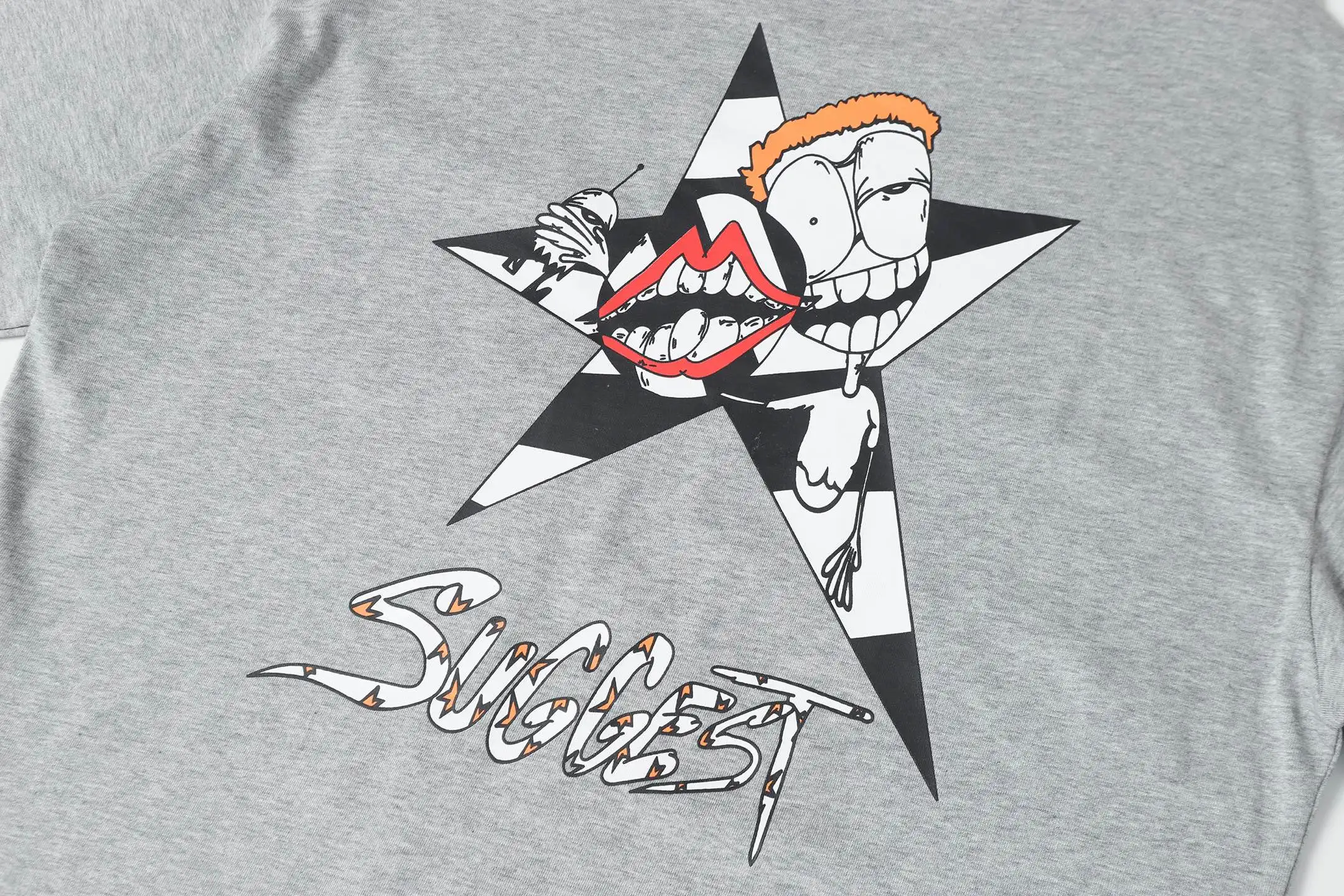 Graffiti Print Pocket T-Shirt D9514091 — view 10