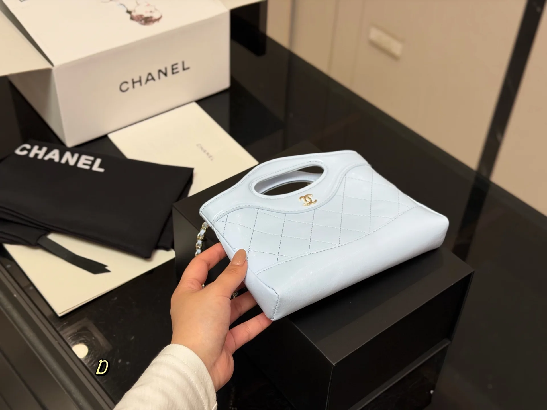 Chanel 31 Mini Top-Handle Bag D26017947 — view 5