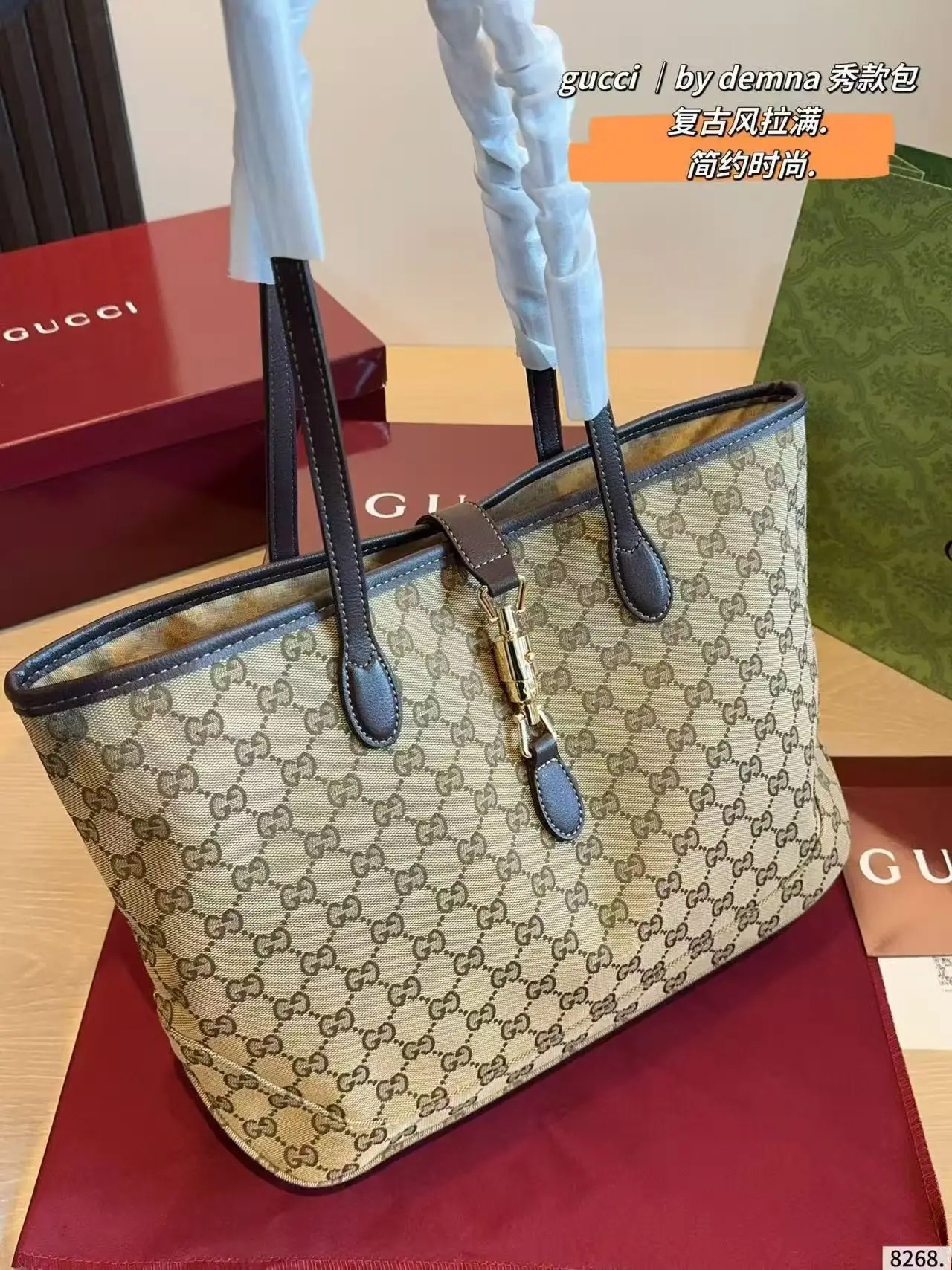GG Canvas Jackie Tote Bag D26017835 — view 2