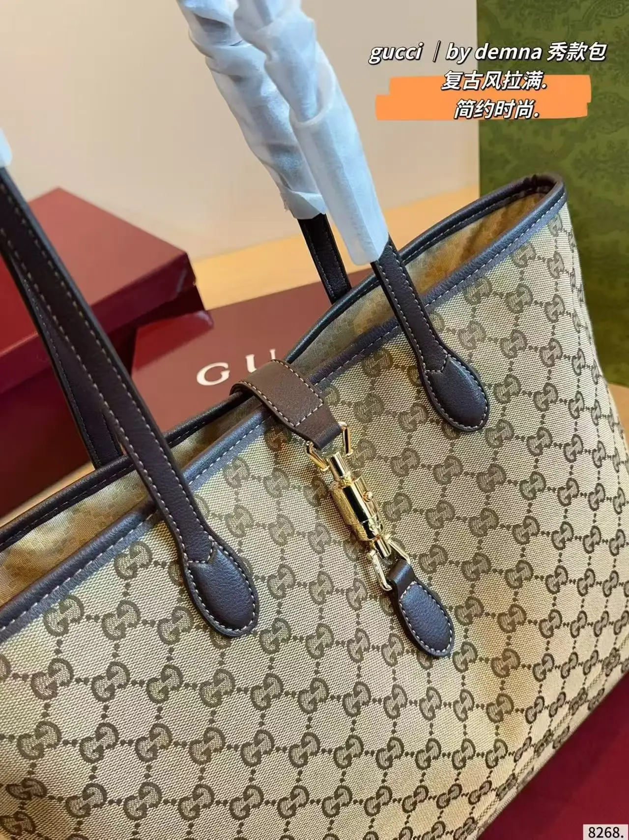 GG Canvas Jackie Tote Bag D26017835 — view 3