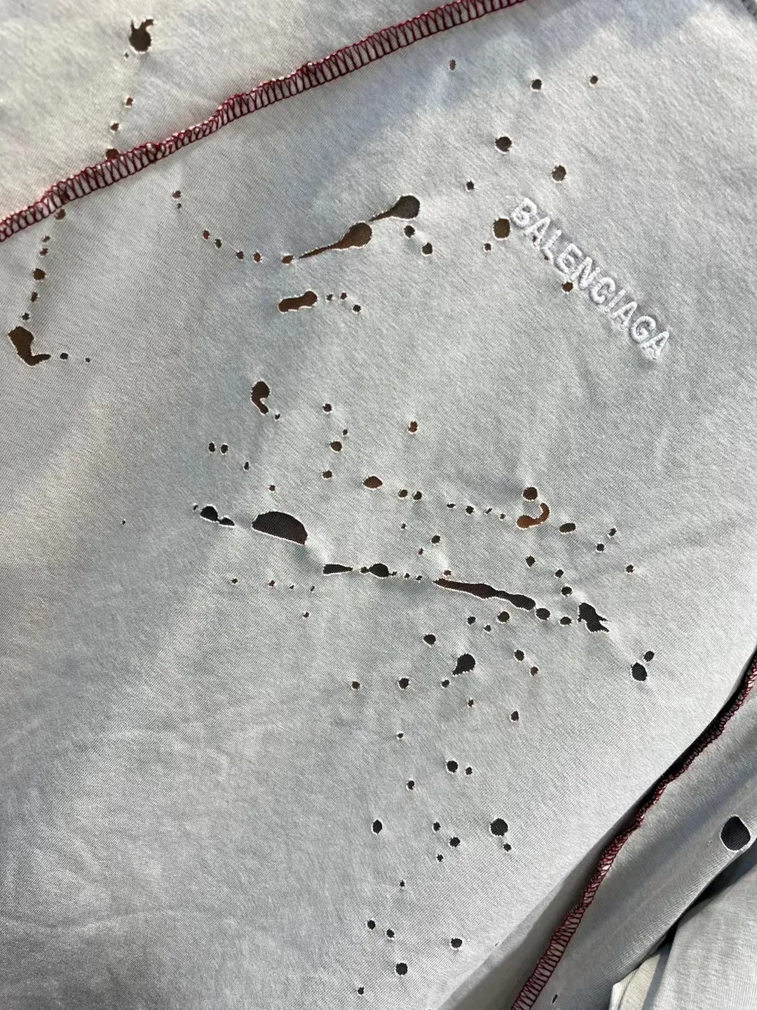 Logo Embroidery Distressed Oversized T-Shirt D18019981 — view 30