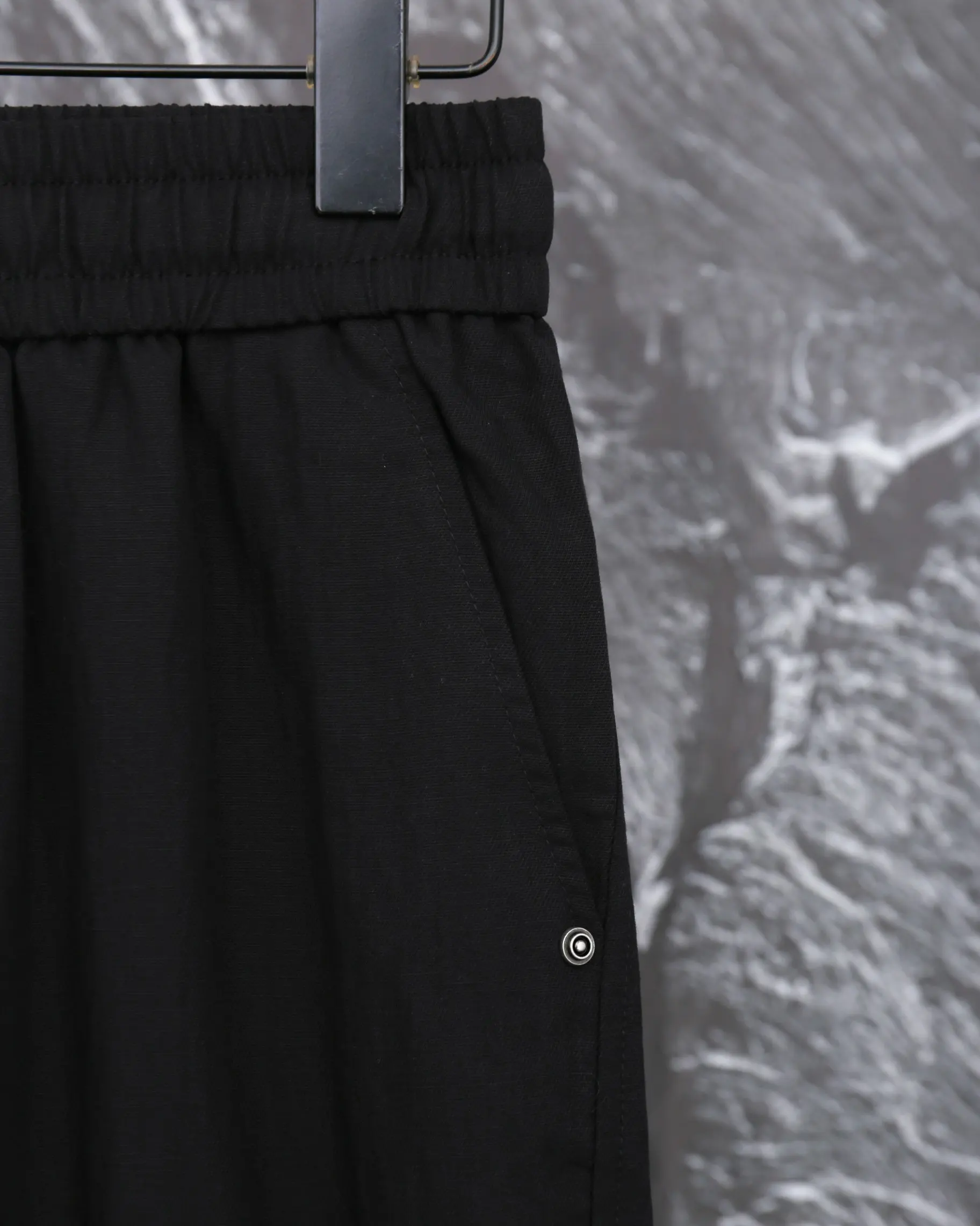 Embroidered Logo Linen-Blend Drawstring Trousers D20513331 — view 6