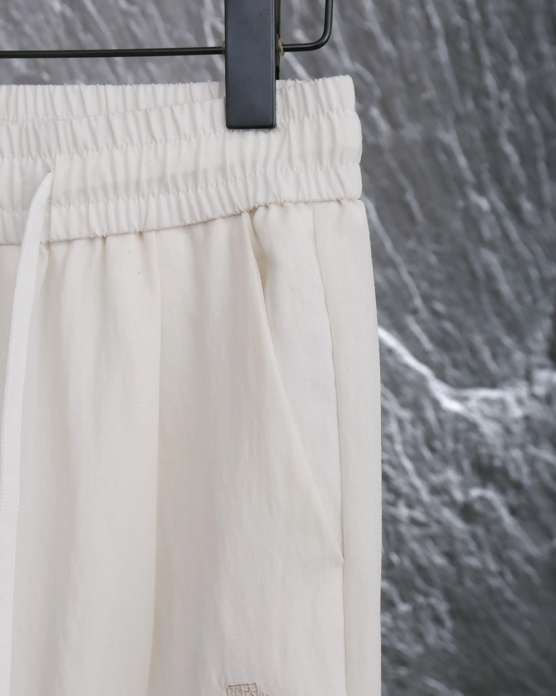 Embroidered Logo Cotton-Linen Trousers D20513329 — view 5