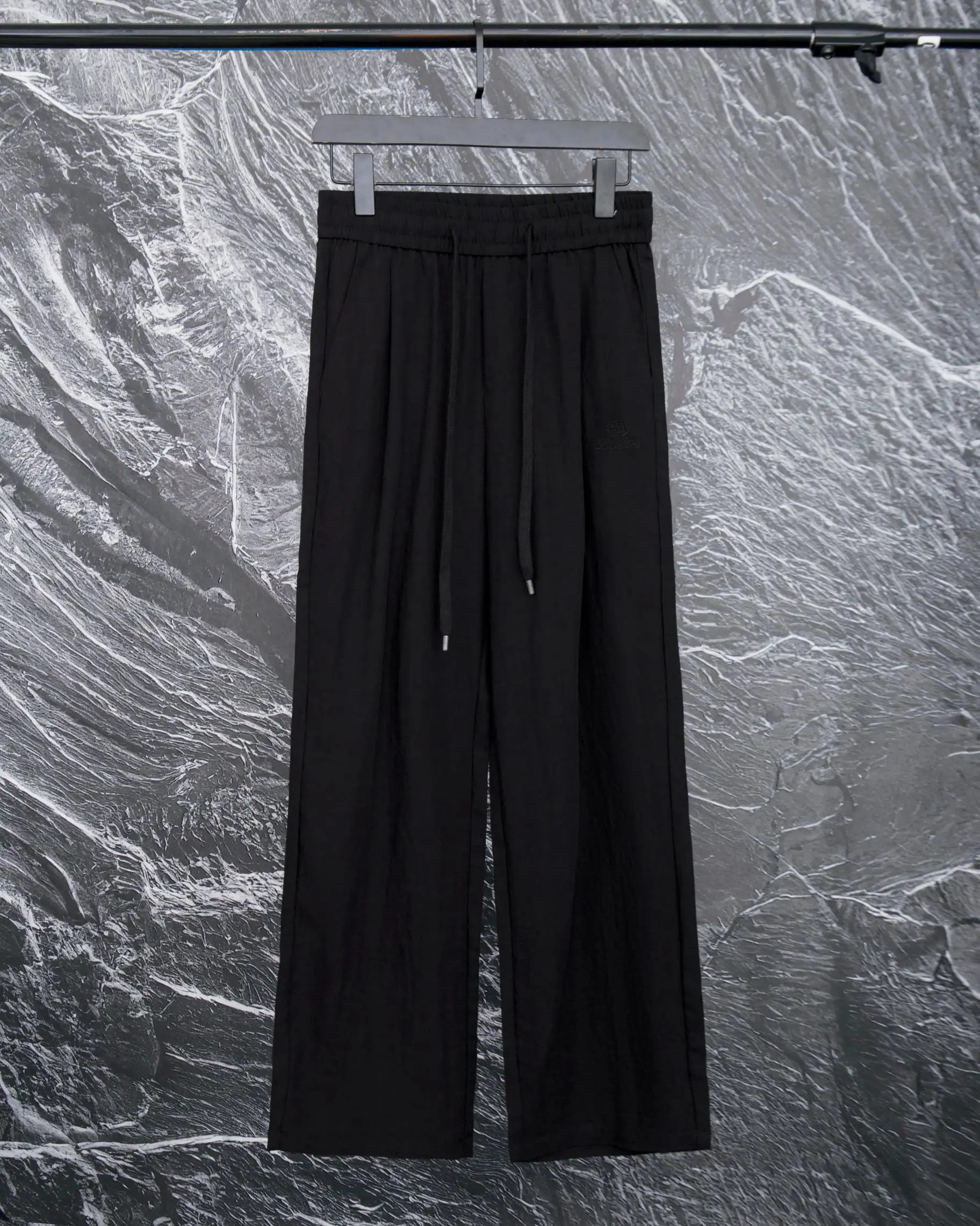 Embroidered Logo Linen-Blend Drawstring Trousers D20513328