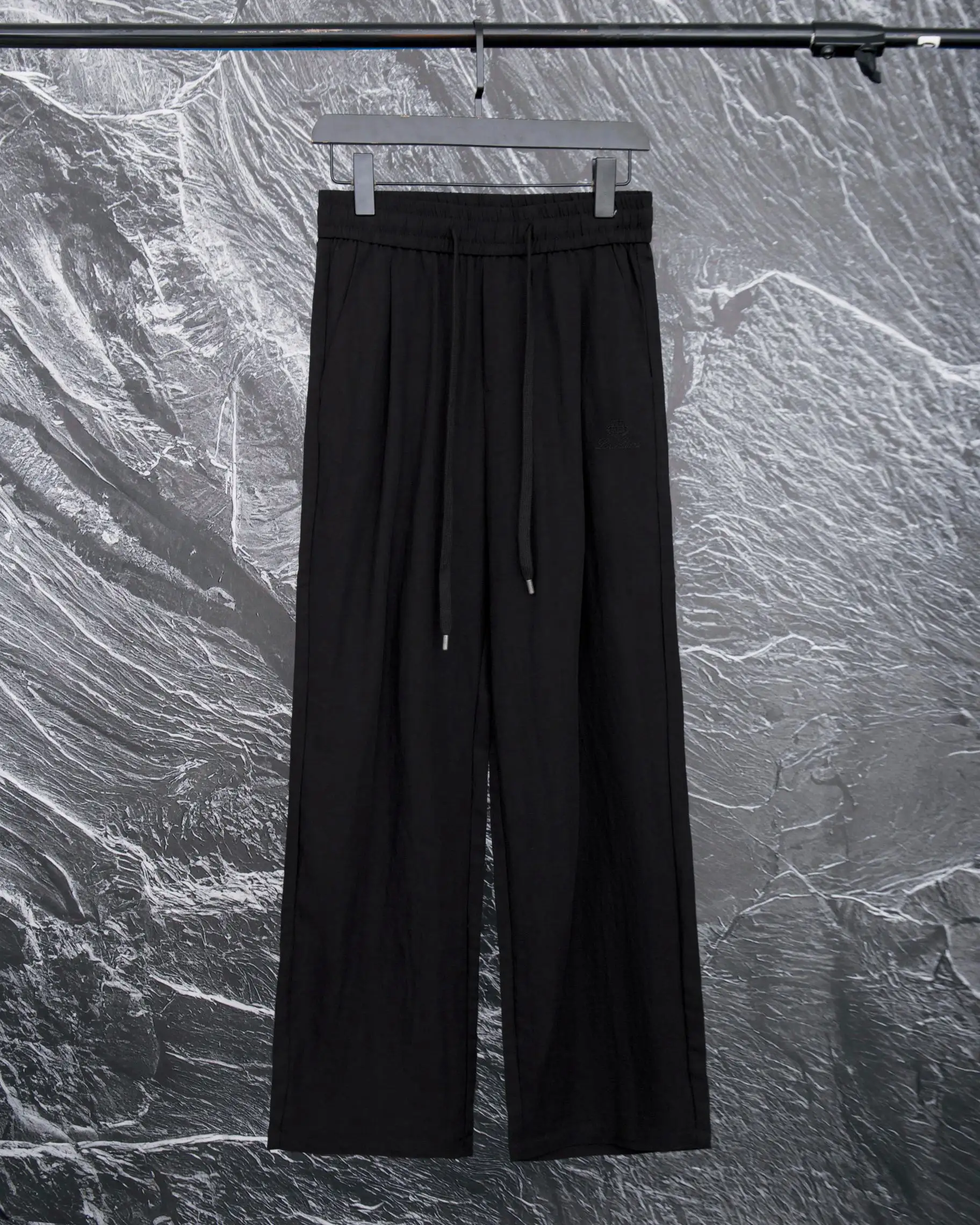 Embroidered Logo Linen-Blend Drawstring Trousers D20513328
