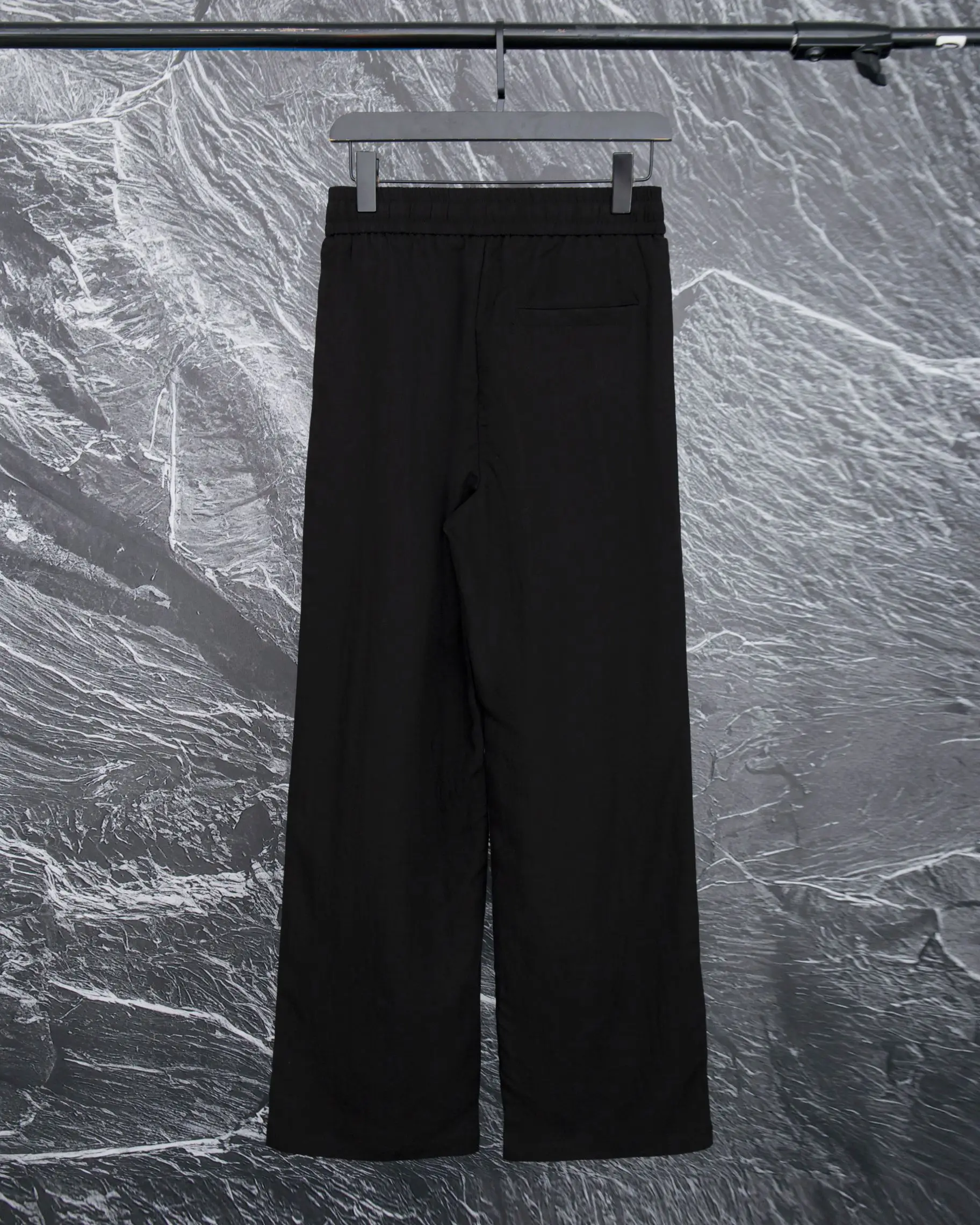 Embroidered Logo Linen-Blend Drawstring Trousers D20513328 — view 2