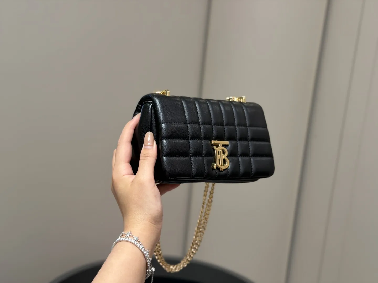 Lola Quilted Leather Shoulder Bag D26517869 — view 9