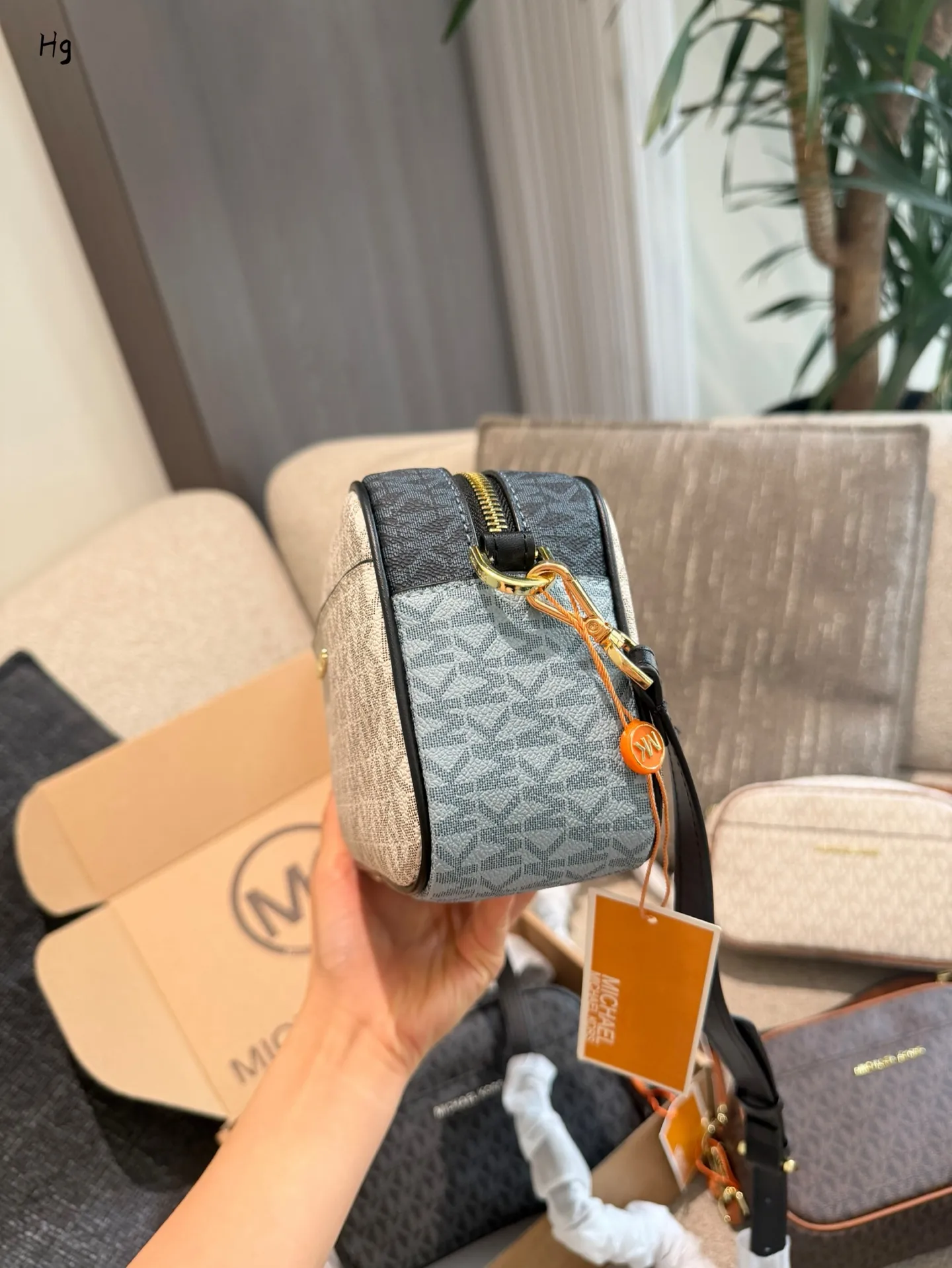 Michael Kors Monogram Camera Bag D28517819 — view 2