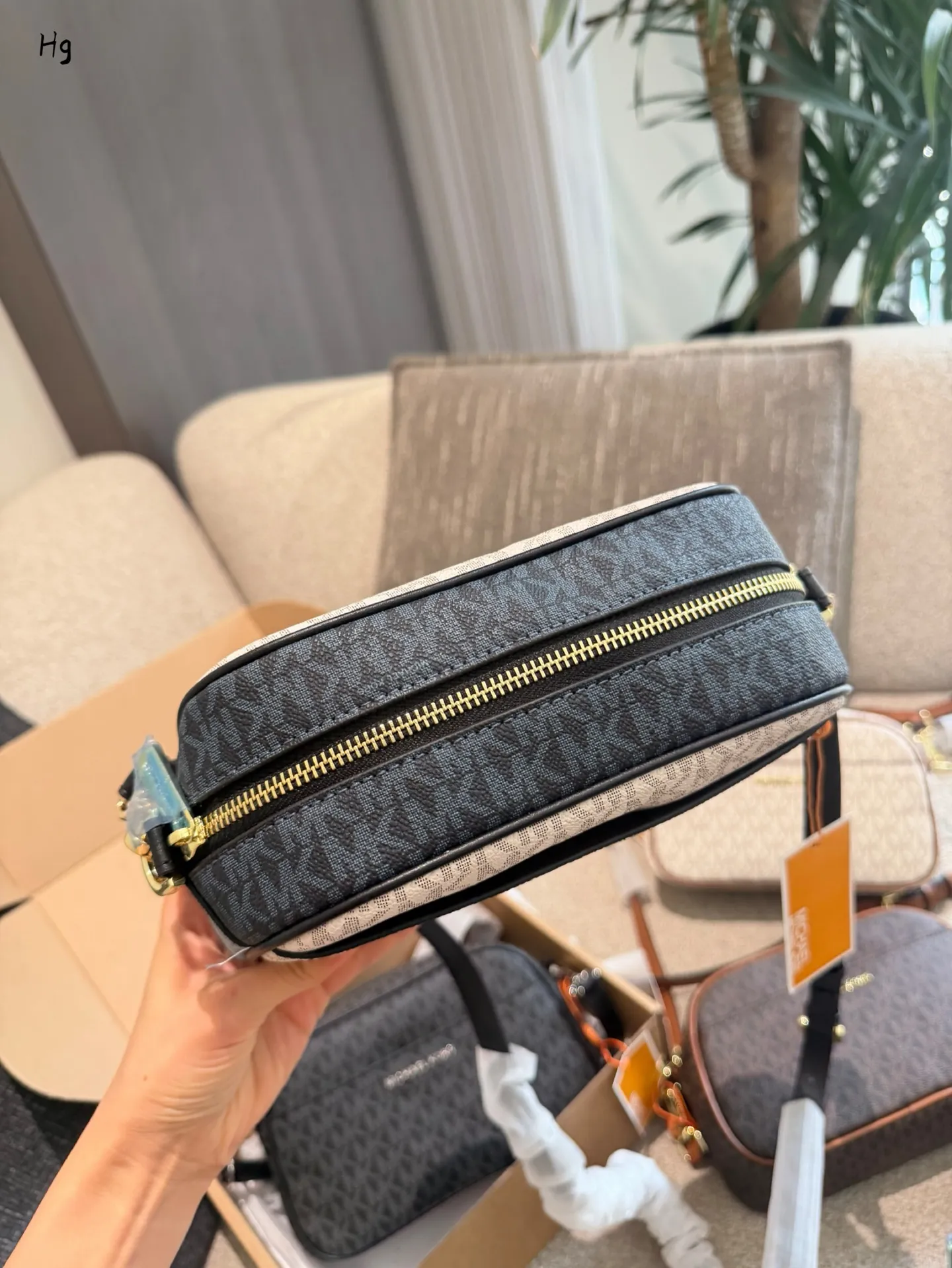 Michael Kors Monogram Camera Bag D28517819 — view 3