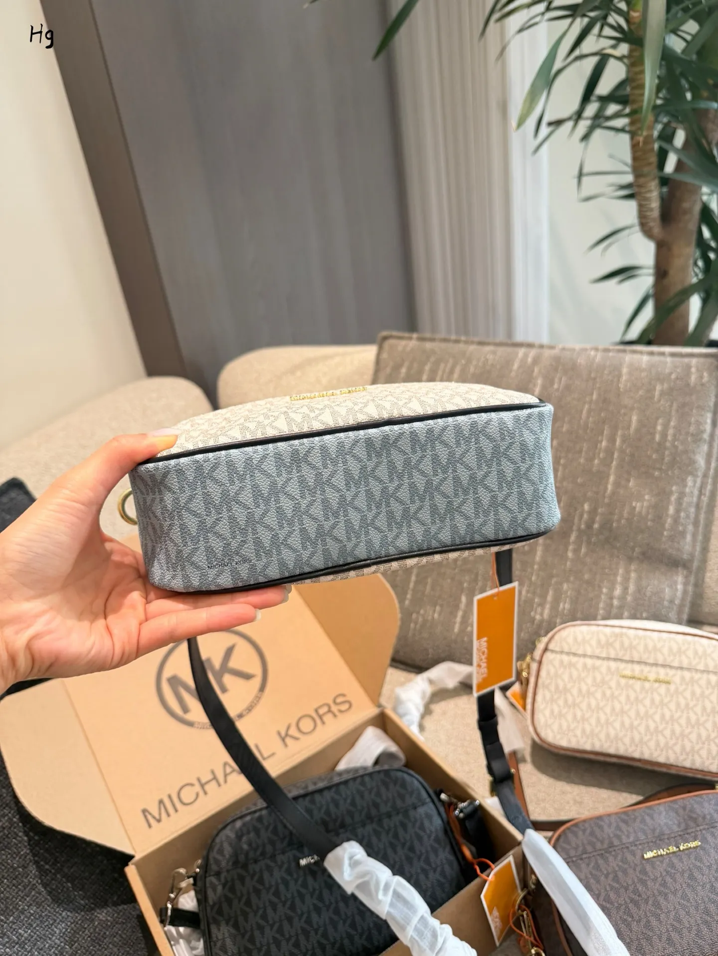 Michael Kors Monogram Camera Bag D28517819 — view 5