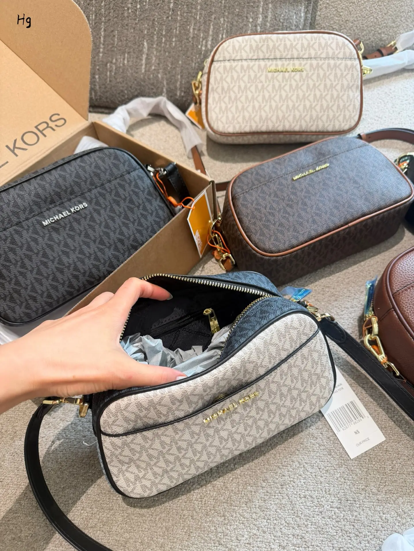 Michael Kors Monogram Camera Bag D28517819 — view 7