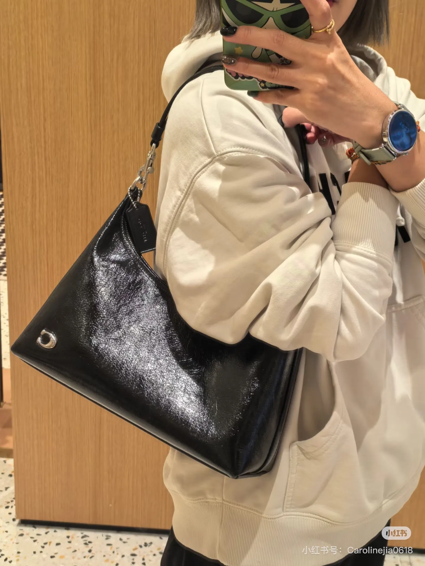 Signature Monogram Shoulder Bag D33518381 — view 9