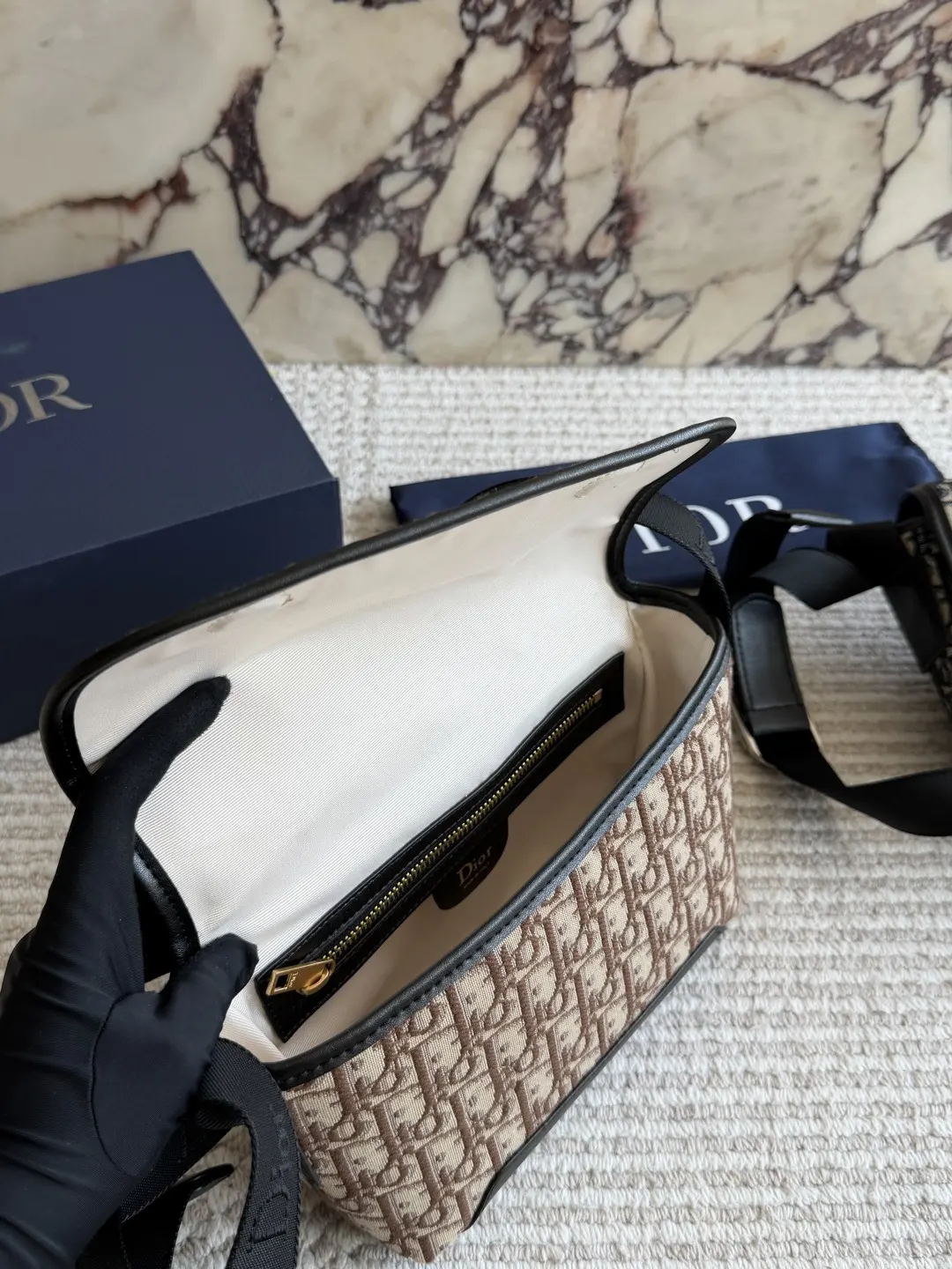 Dior Jett Oblique Messenger Bag D30018336 — view 9