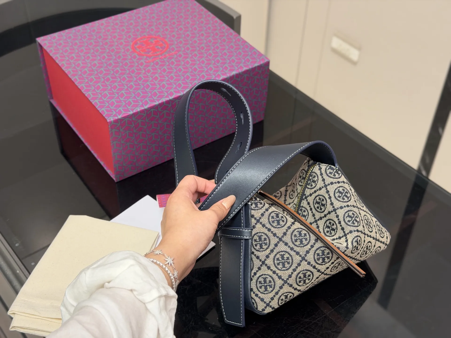 Monogram Canvas Shoulder Bag D30018032 — view 5