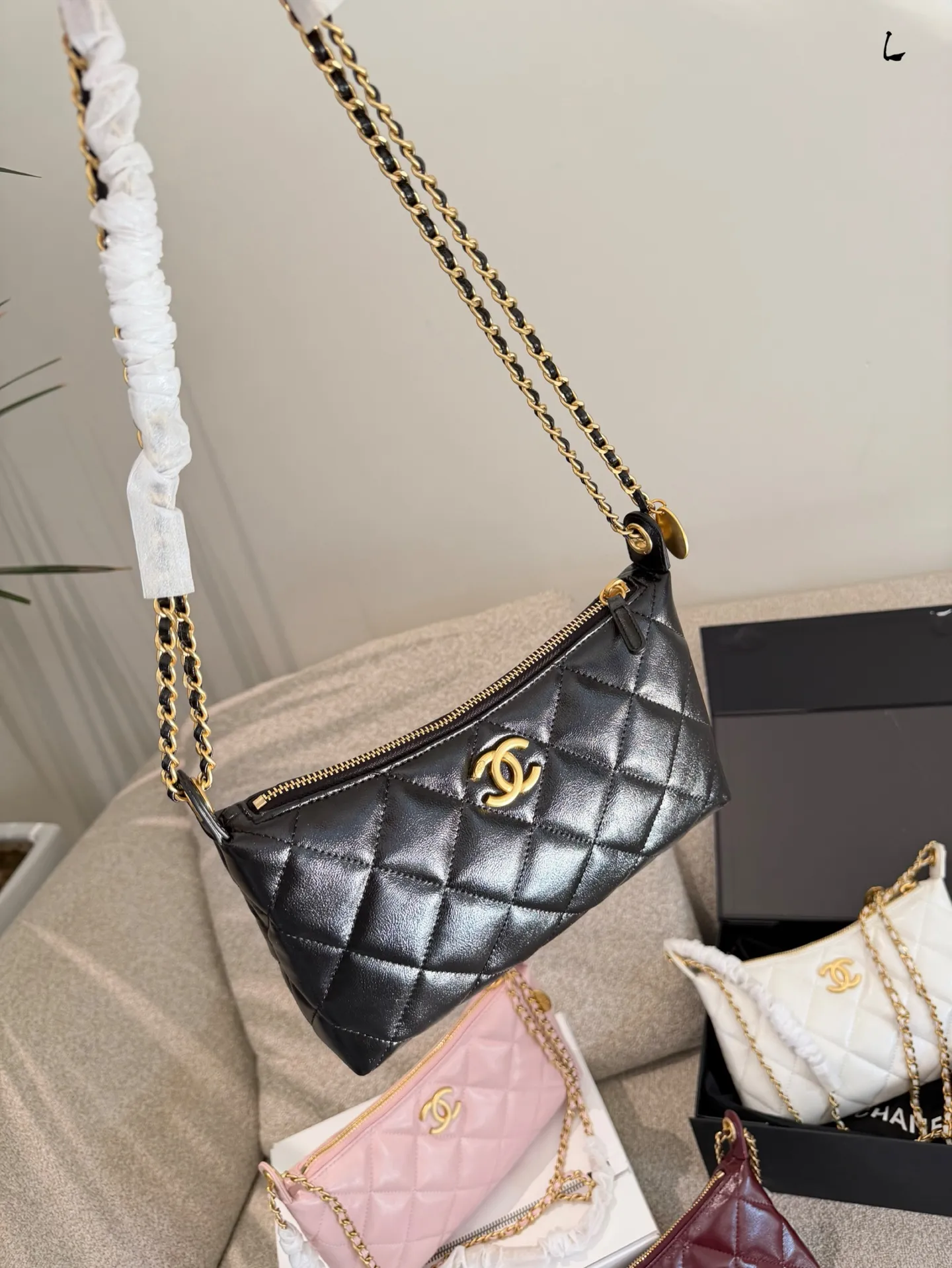 Quilted Lambskin Hobo Bag D30018300 — view 8
