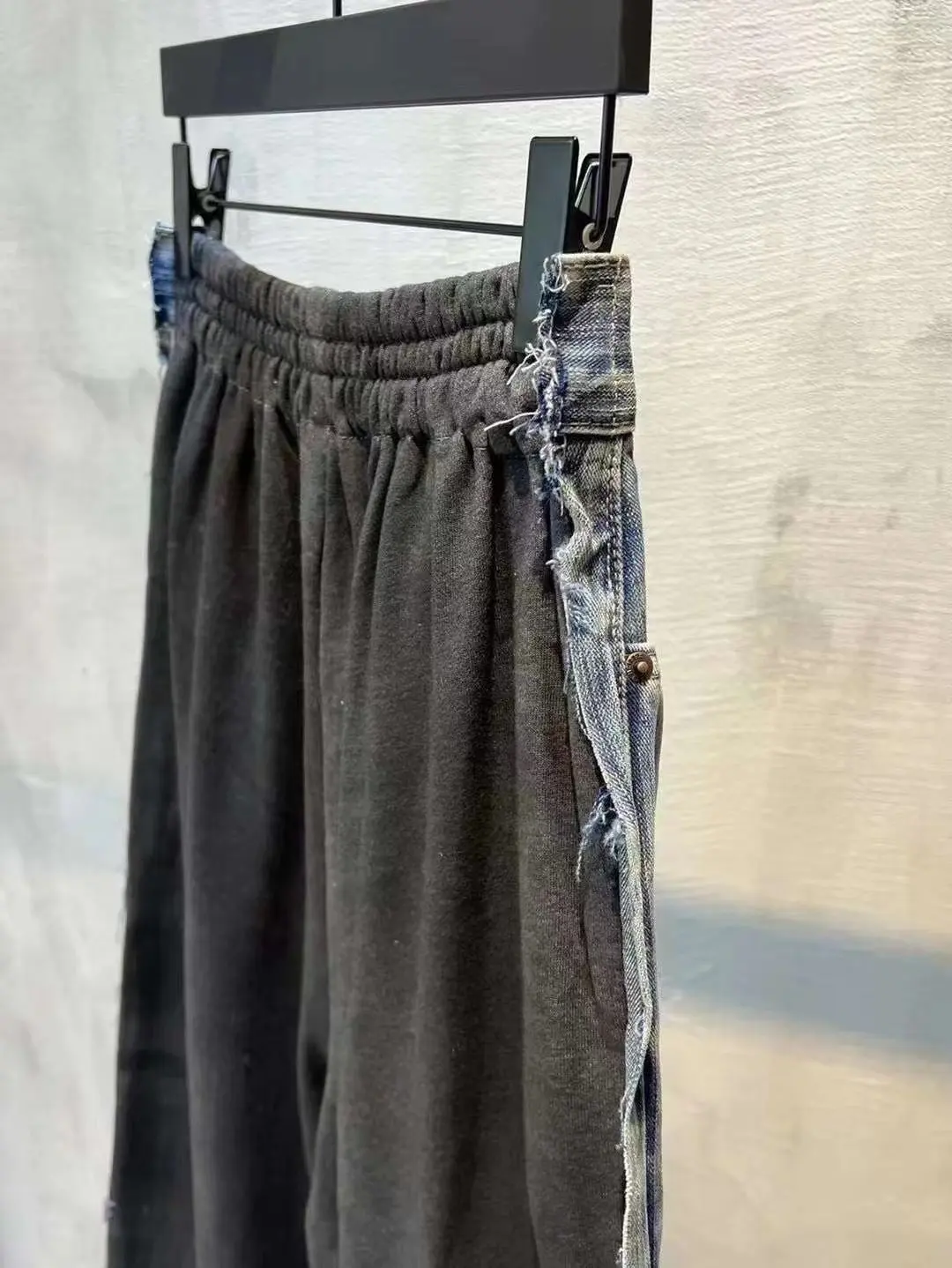 Hybrid Denim and Jersey Wide-Leg Jeans D23021847 — view 5