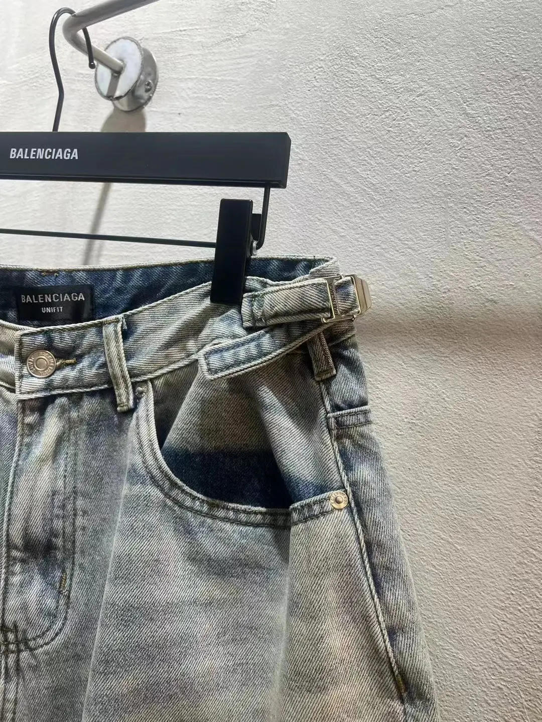 Baggy Washed Denim Shorts D21519929 — view 18
