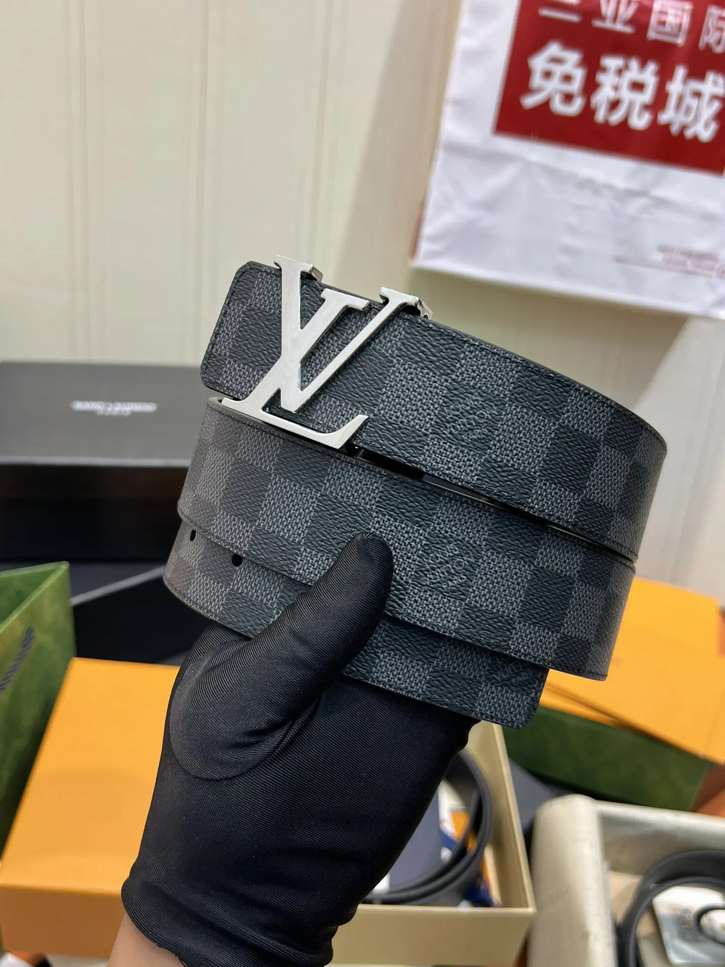 Louis Vuitton Damier Graphite Reversible Belt D30517963 — view 4