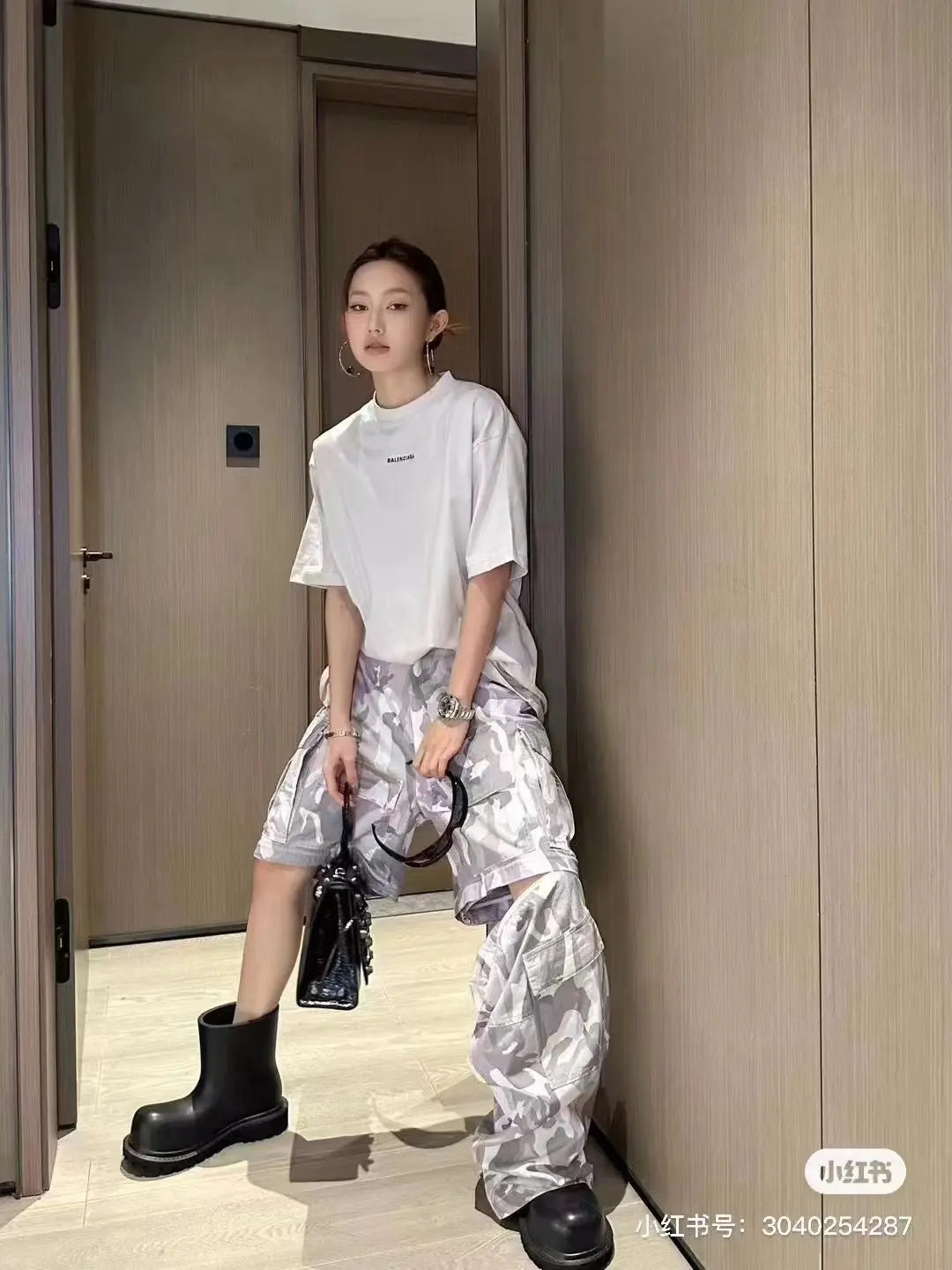 Balenciaga Hand-Painted Camouflage Cargo Trousers D23521845 — view 16