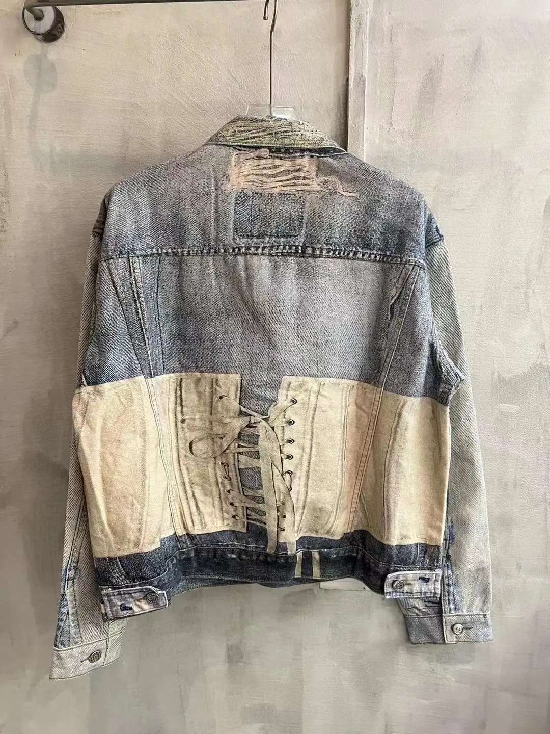 3D Trompe L'oeil Print Denim Jacket D26019923 — view 11