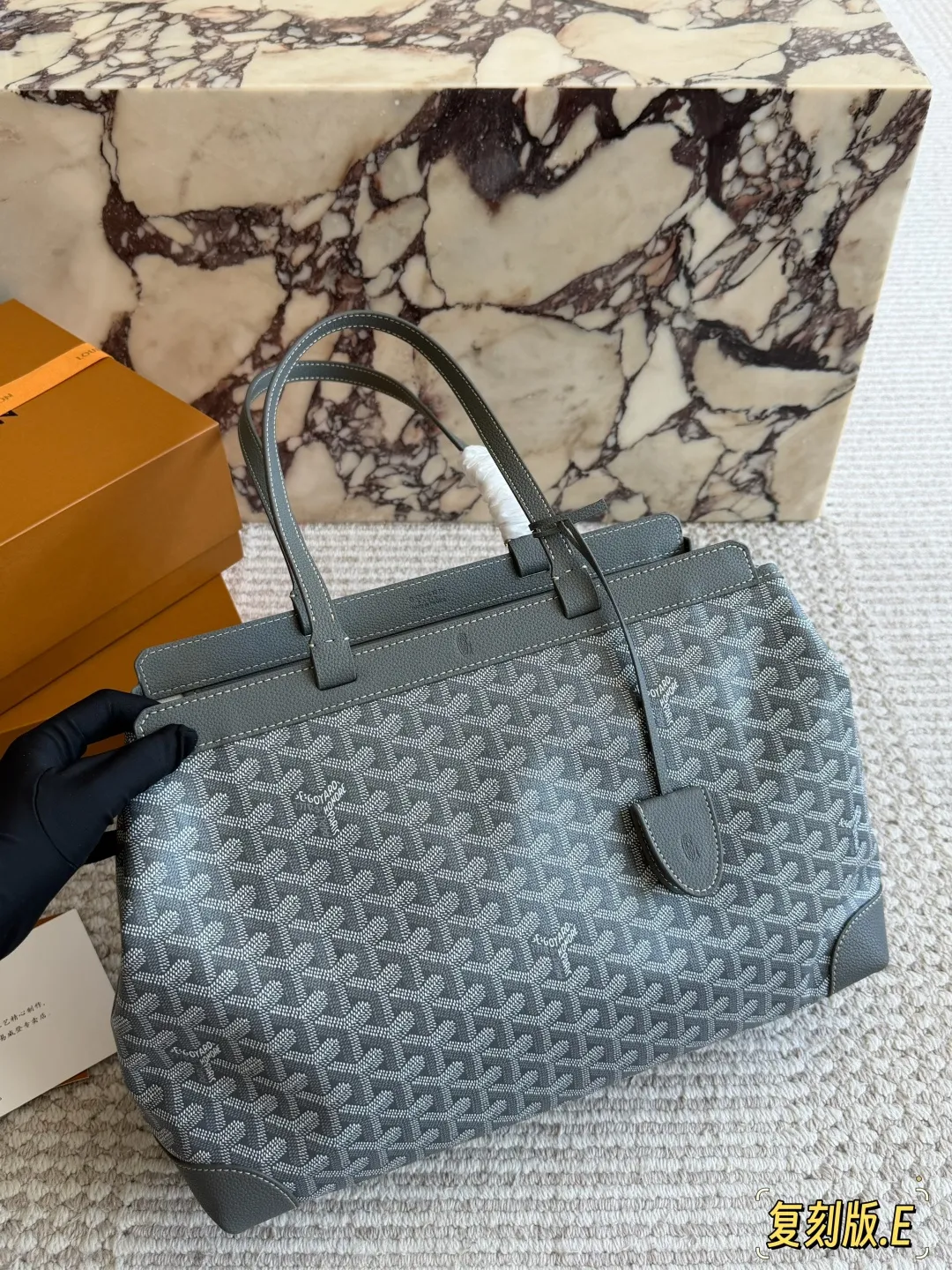 Bellechasse Biaude Monogram Tote Bag D31018414 — view 13