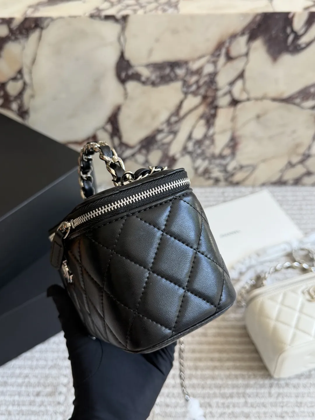 Quilted Lambskin Vanity Case with Top Handle D31018283 — view 6
