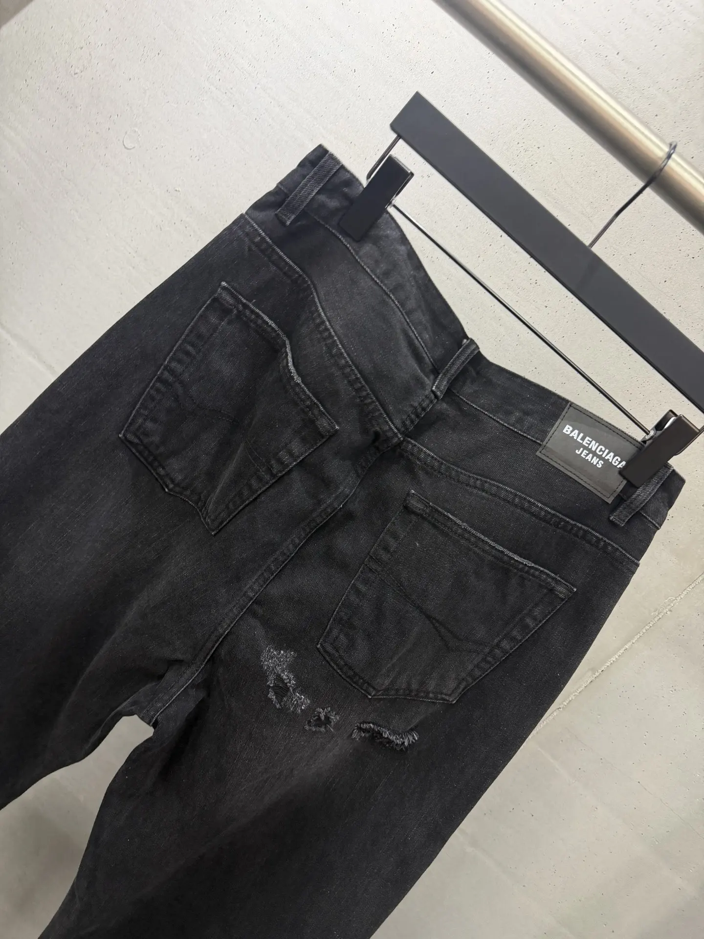 Distressed Wide-Leg Denim Jeans D21021869 — view 7