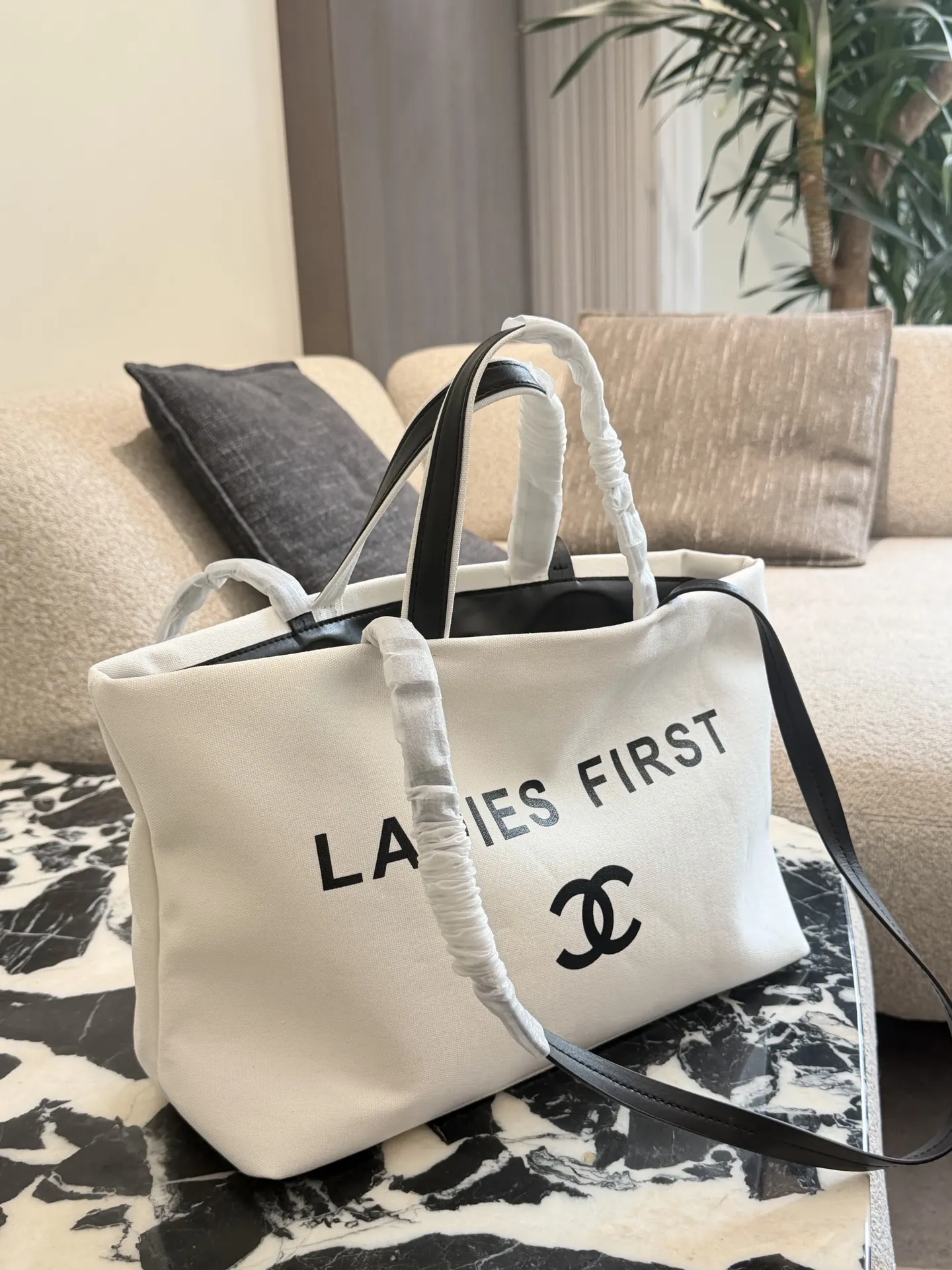 Ladies First Canvas Tote Bag D32017826 — view 8