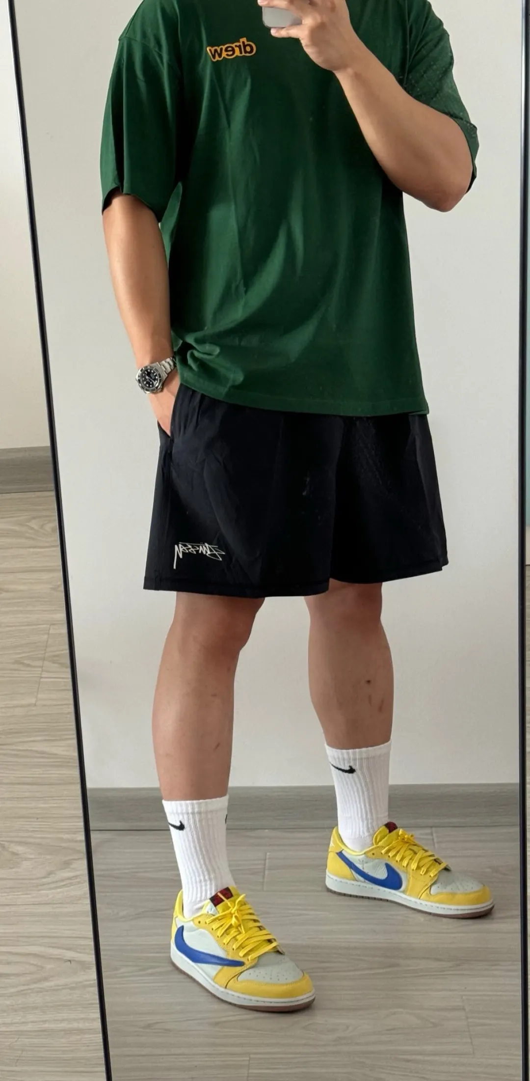 Nike x Stüssy Woven Water-Repellent Shorts D12524992 — view 35
