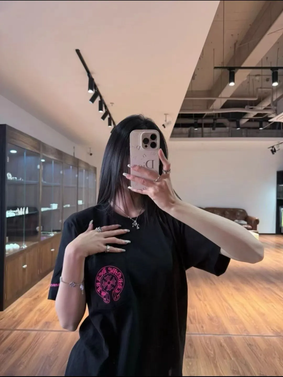 Chrome Hearts Horseshoe Embroidery T-Shirt D12024982 — view 29