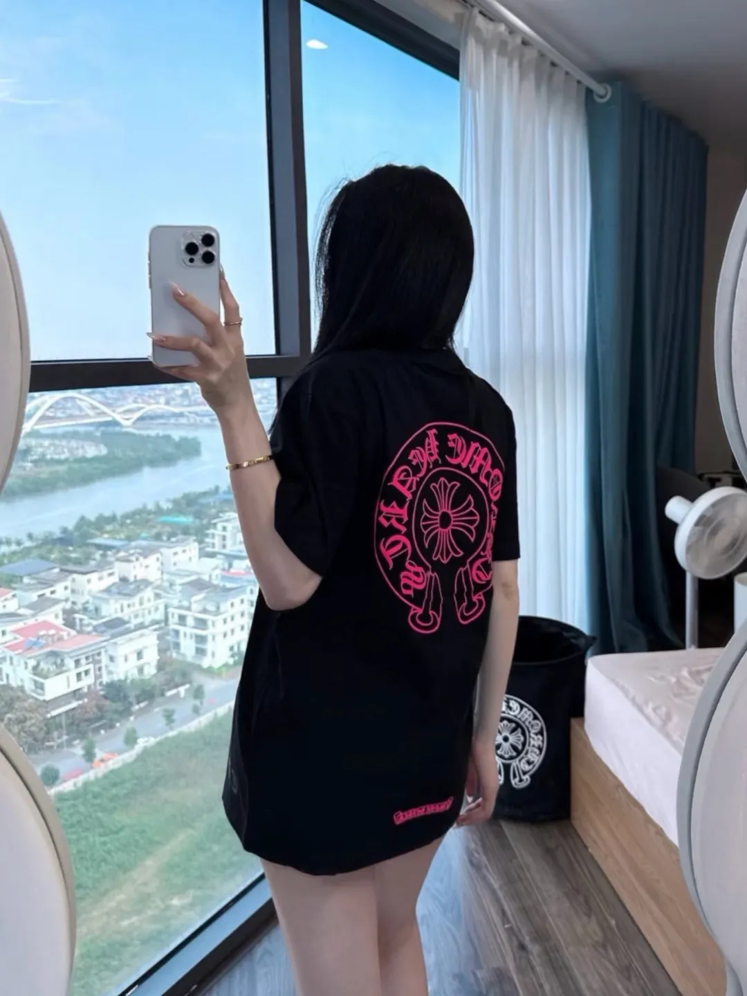 Chrome Hearts Horseshoe Embroidery T-Shirt D12024982 — view 31