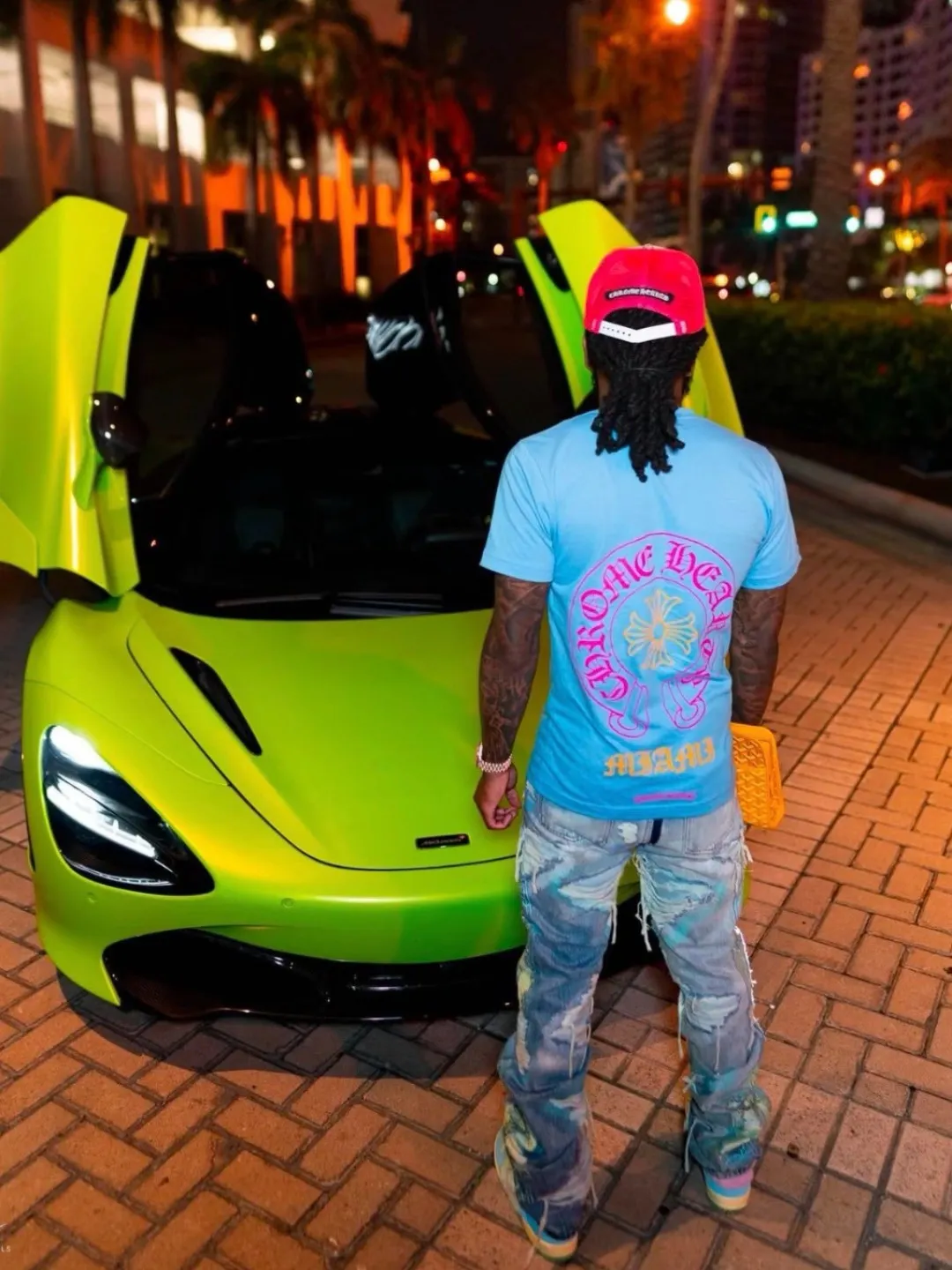 Miami Limited Edition Embroidered T-Shirt D12024981 — view 4