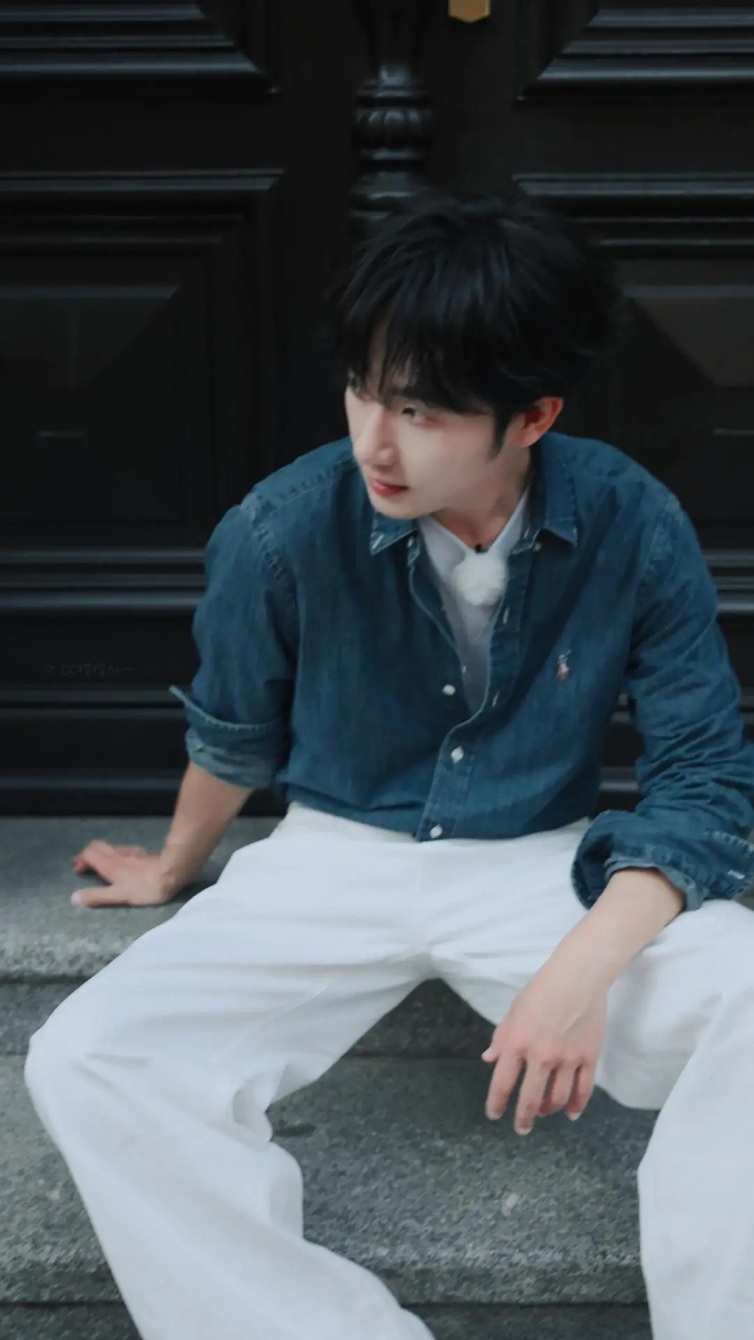 Embroidered Logo Washed Denim Shirt D17524999 — view 18