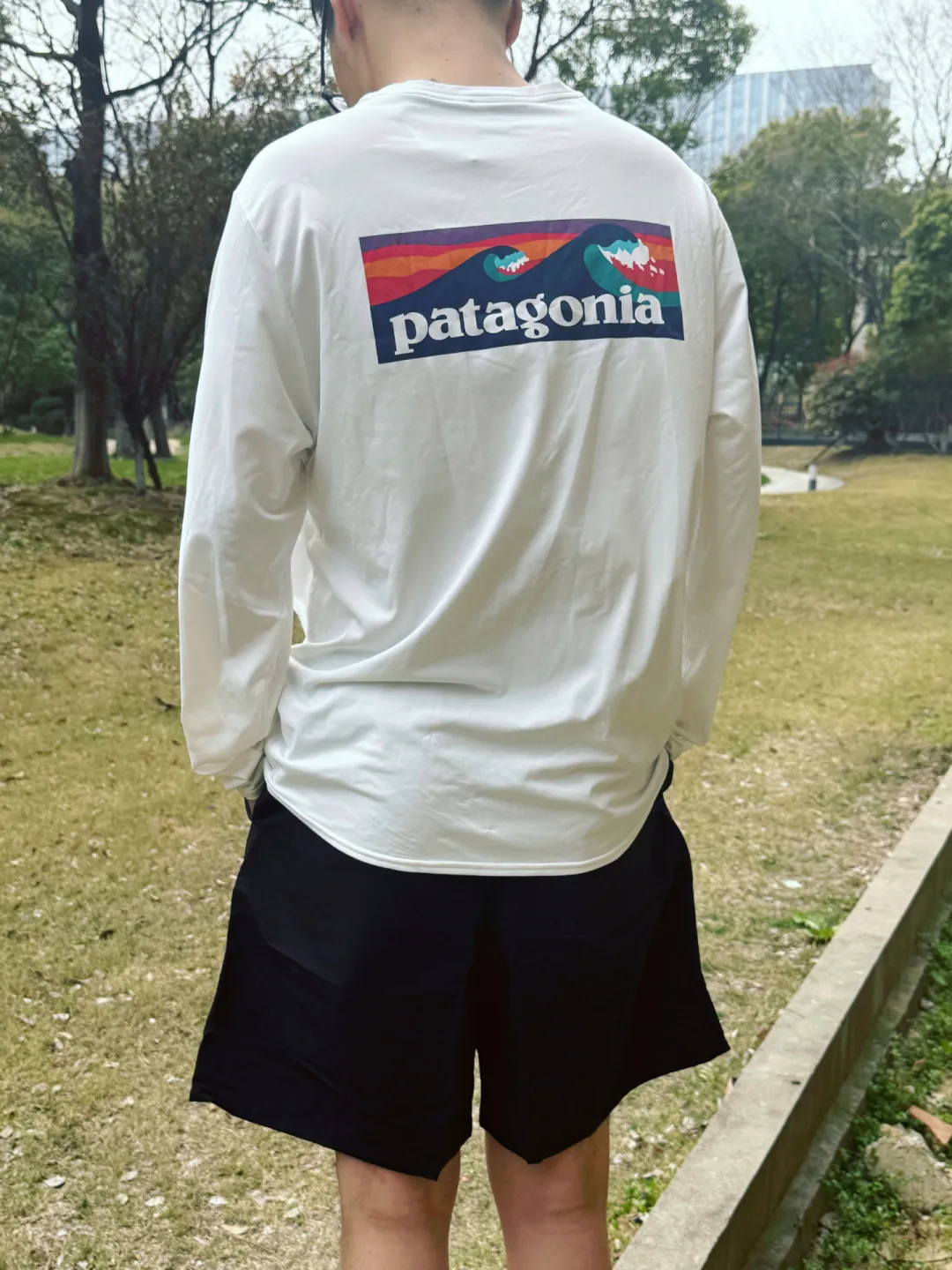 Capilene Cool Daily Long-Sleeve Graphic Shirt D12024995 — view 35