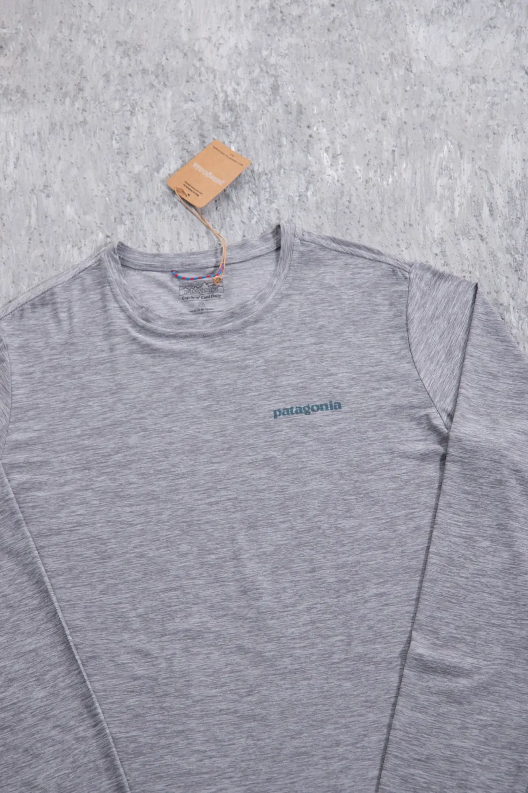Capilene Cool Daily Long-Sleeve Graphic Shirt D12024995 — view 73