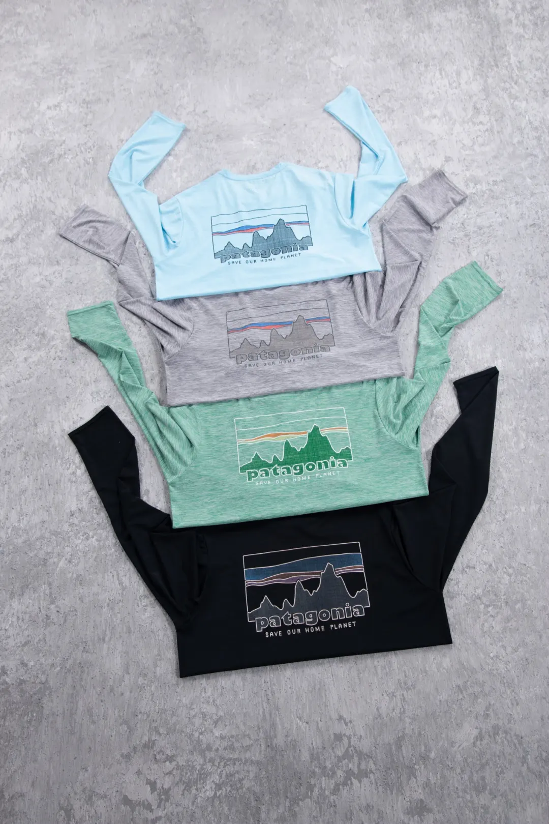 Capilene Cool Daily Graphic Long-Sleeve Shirt D12024994 — view 2