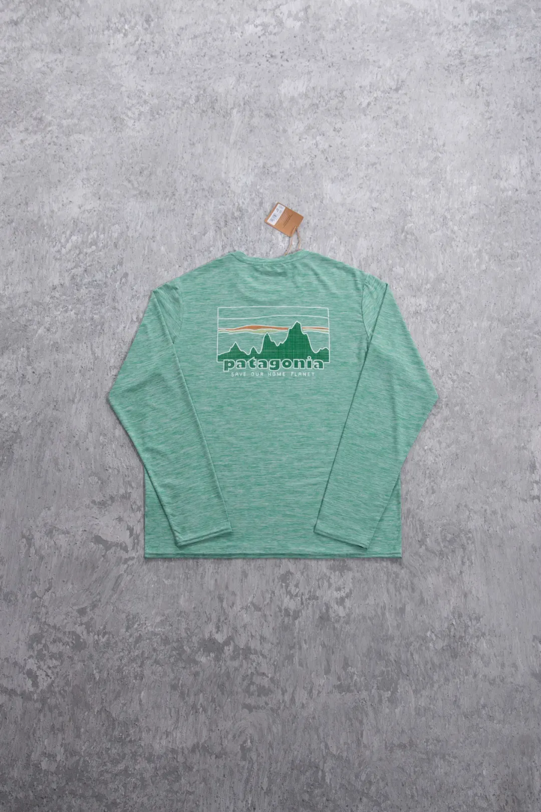 Capilene Cool Daily Graphic Long-Sleeve Shirt D12024994 — view 27
