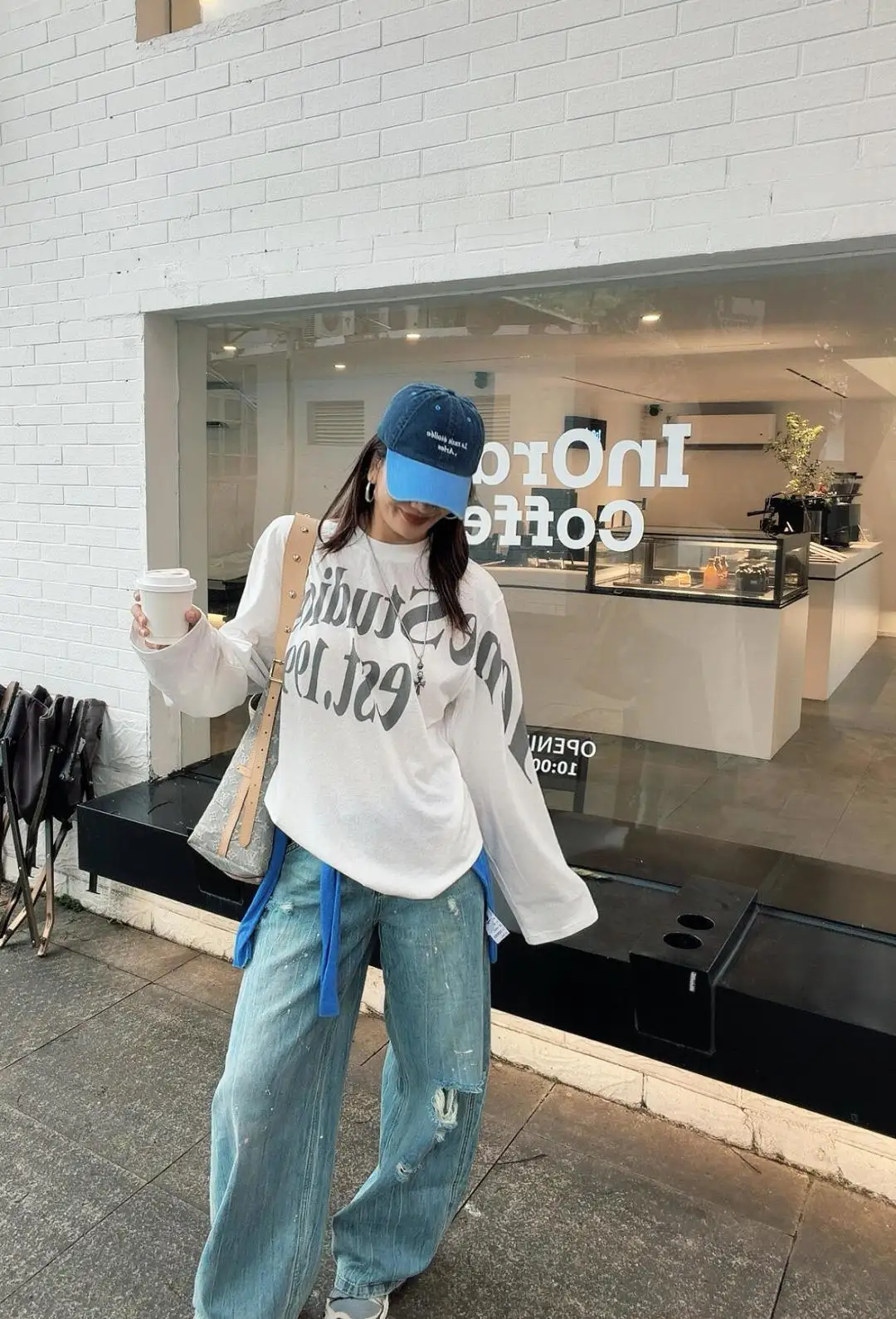 Logo-Print Cotton Long-Sleeve T-Shirt D13025002 — view 47