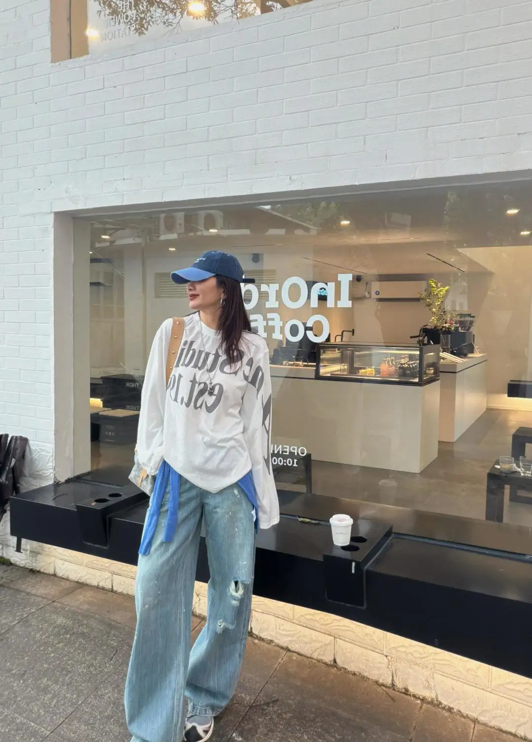 Logo-Print Cotton Long-Sleeve T-Shirt D13025002 — view 68