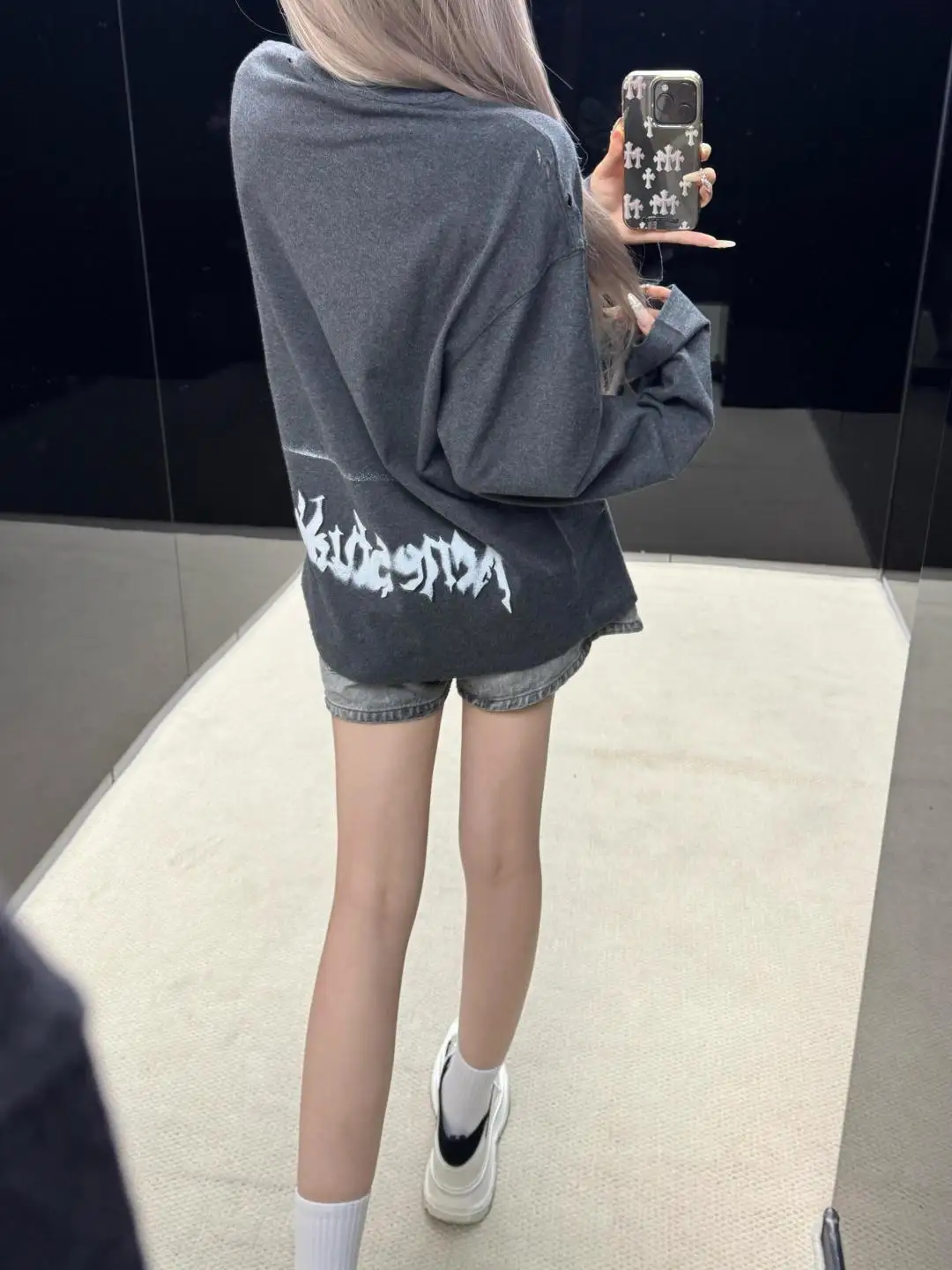 Logo Print Long-Sleeve T-Shirt D13025003 — view 5