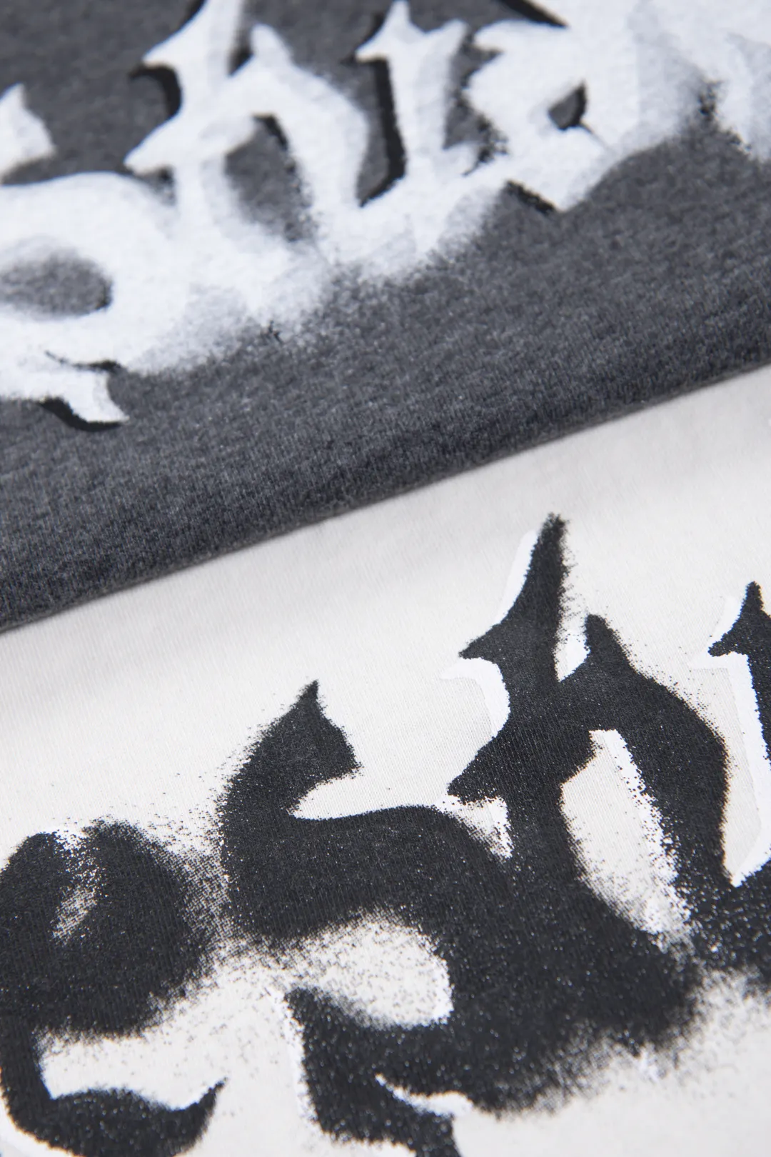 Logo Print Long-Sleeve T-Shirt D13025003 — view 64