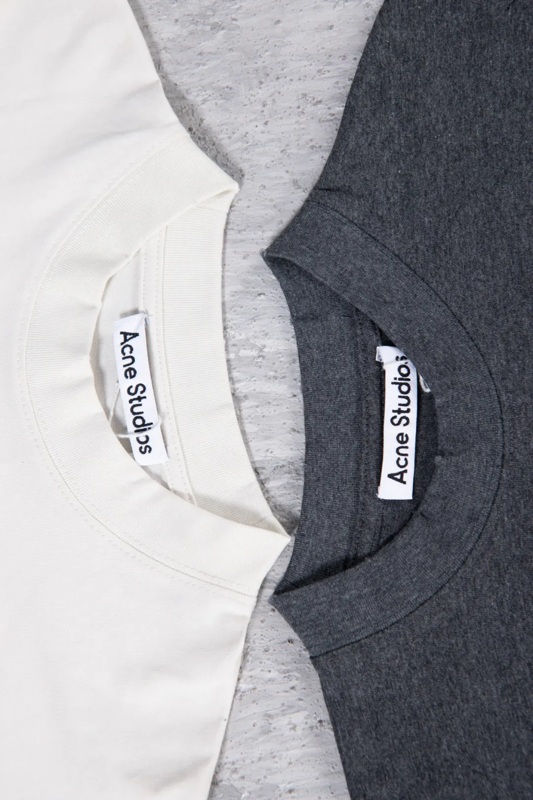 Logo Print Long-Sleeve T-Shirt D13025003 — view 69