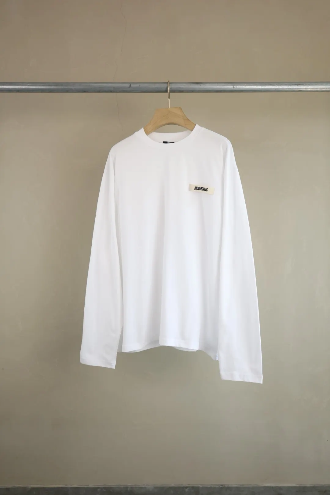 Logo-Patch Long-Sleeve Cotton T-Shirt D13024991 — view 12