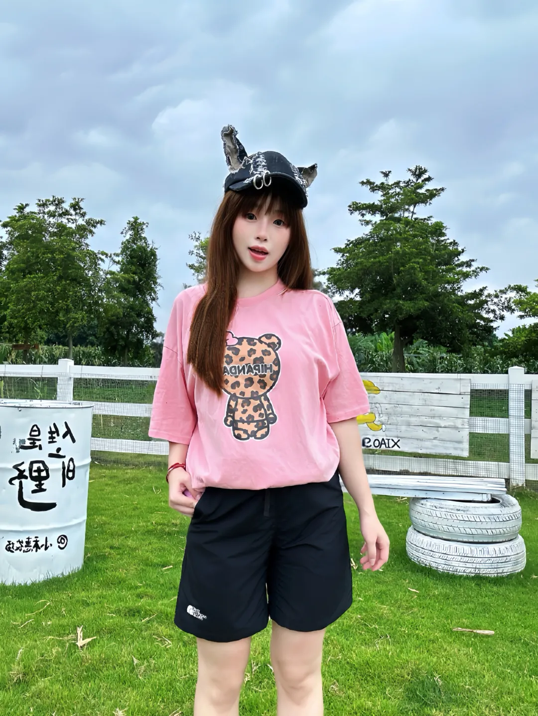 Embroidered Logo Quick-Dry Shorts D12525004 — view 8