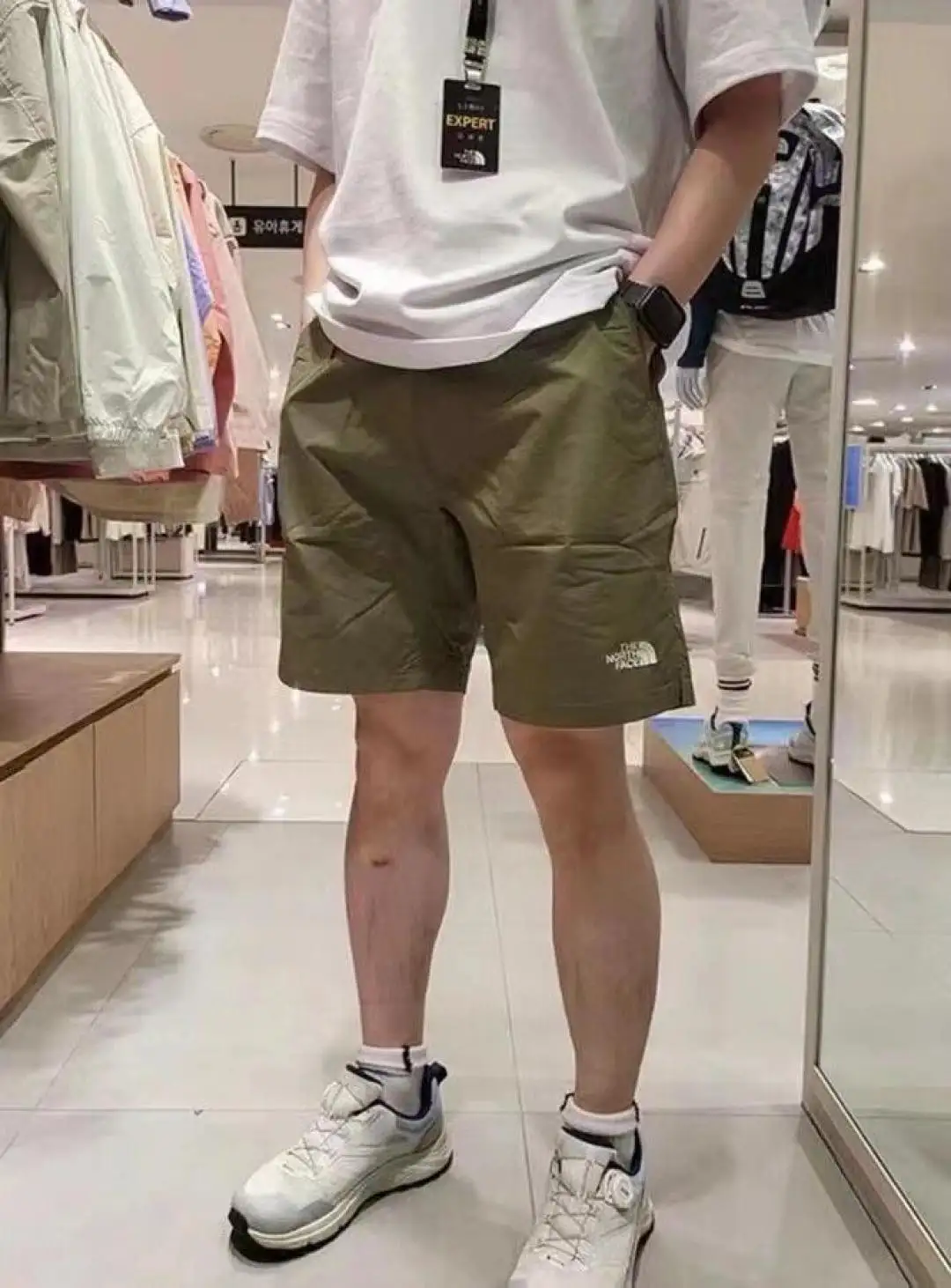 Embroidered Logo Quick-Dry Shorts D12525004 — view 28
