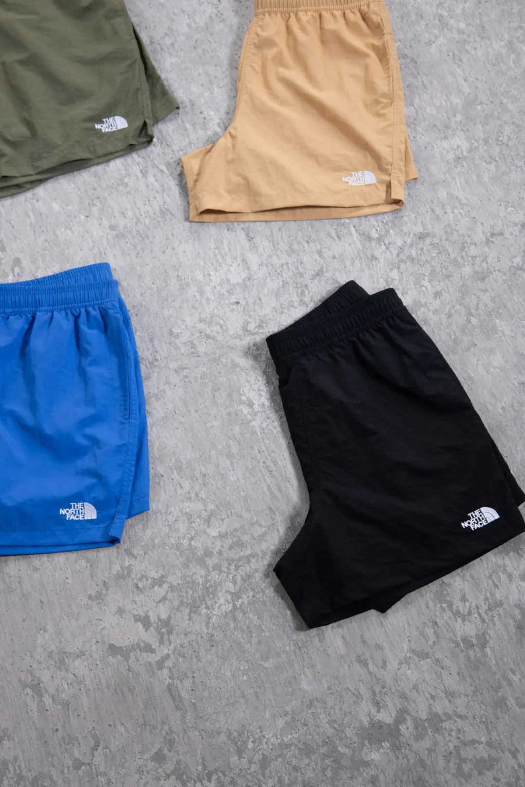 Embroidered Logo Quick-Dry Shorts D12525004 — view 32
