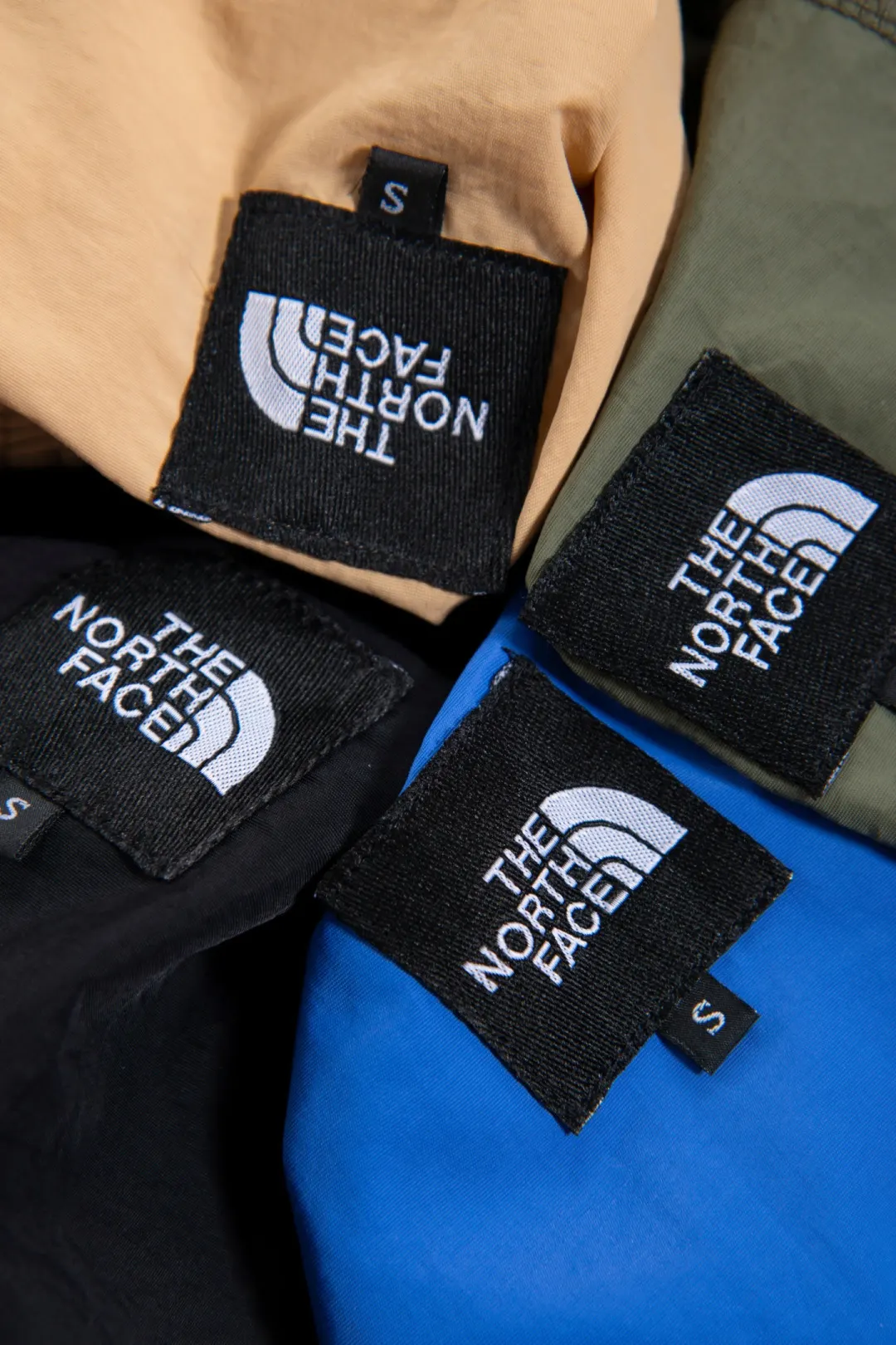 Embroidered Logo Quick-Dry Shorts D12525004 — view 45