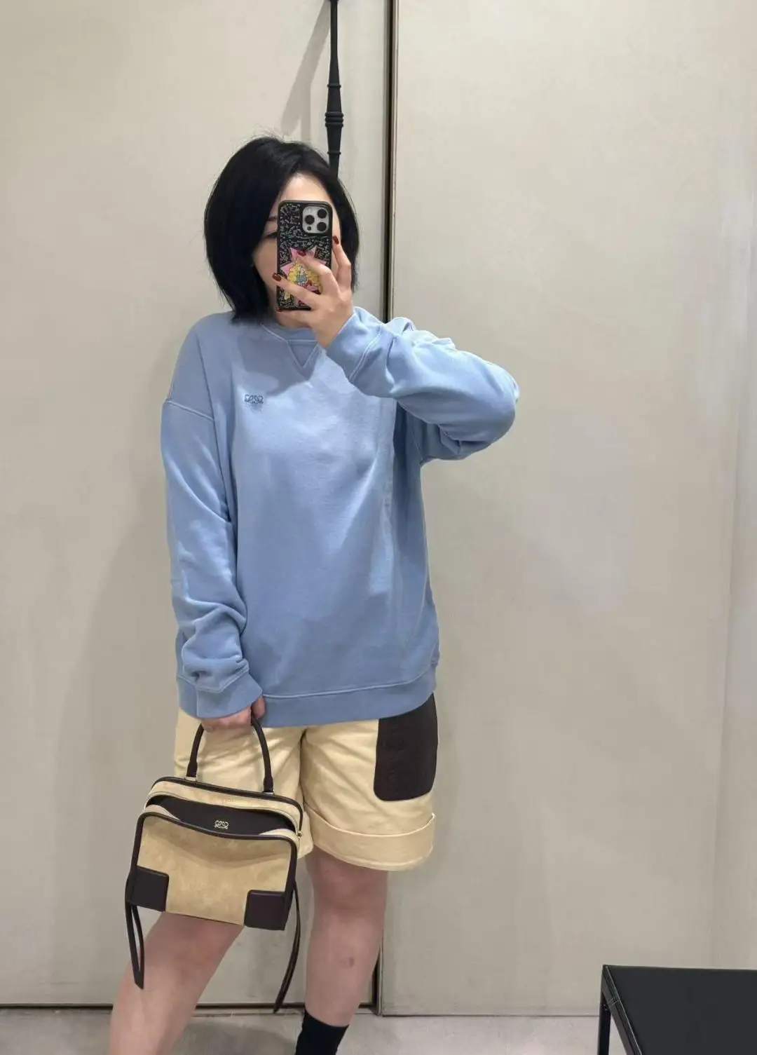Anagram Embroidered Gradient Sweatshirt D15025008 — view 5